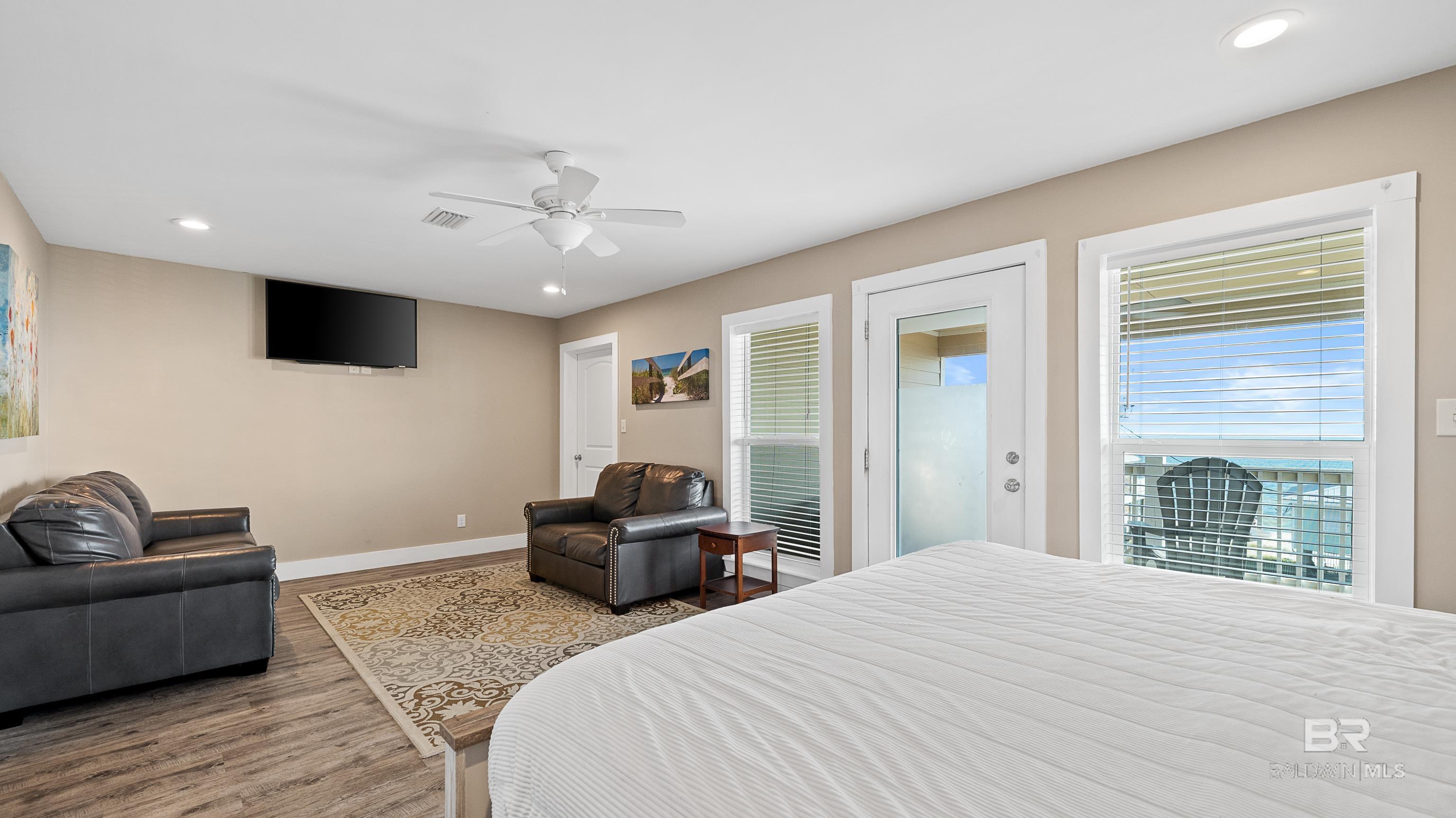 Gulf Shores, Alabama, 36542, United States, 8 Bedrooms Bedrooms, ,7 BathroomsBathrooms,Residential,Active,1953270