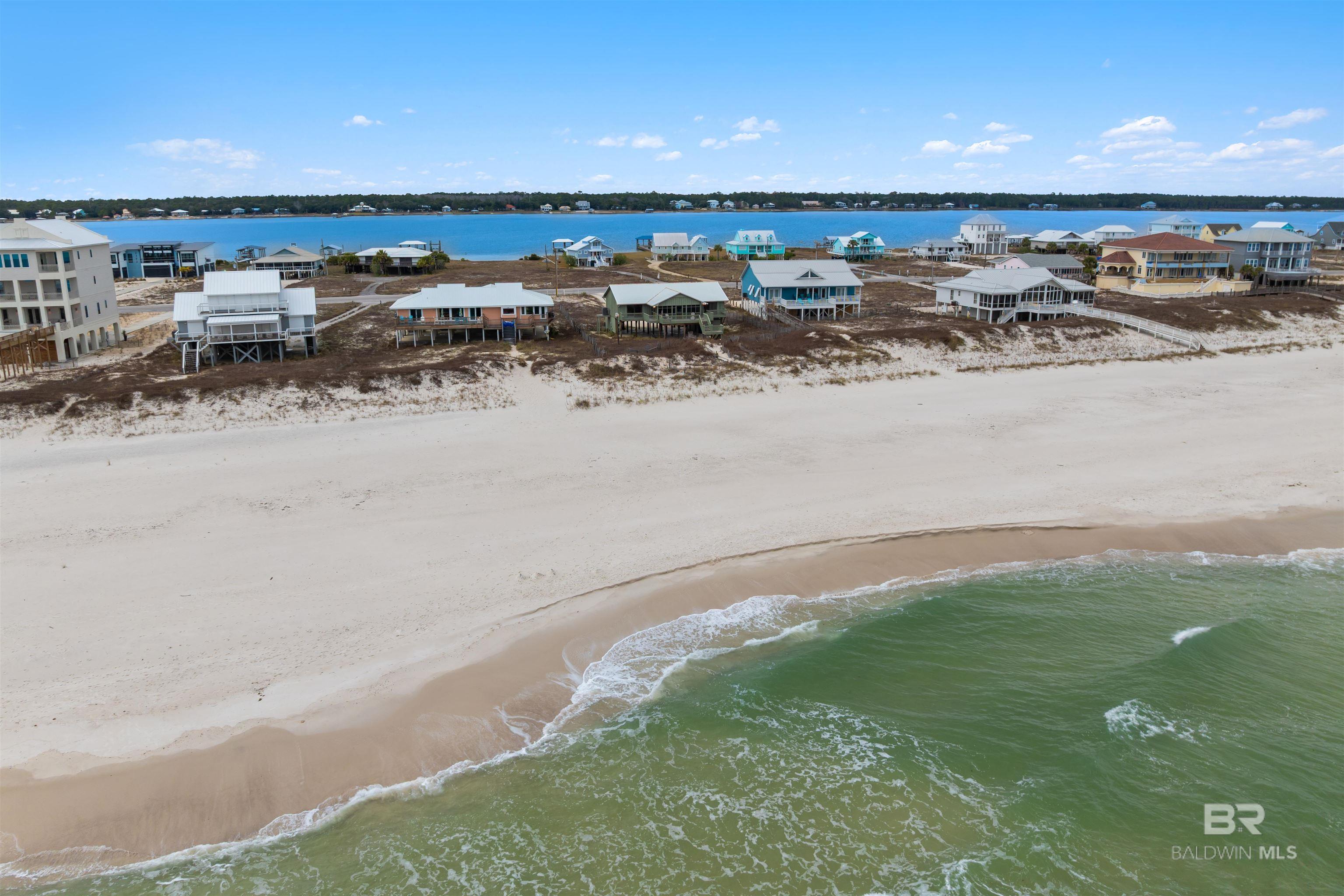 Gulf Shores, Alabama, 36542, United States, 3 Bedrooms Bedrooms, ,2 BathroomsBathrooms,Residential,Active,2011042