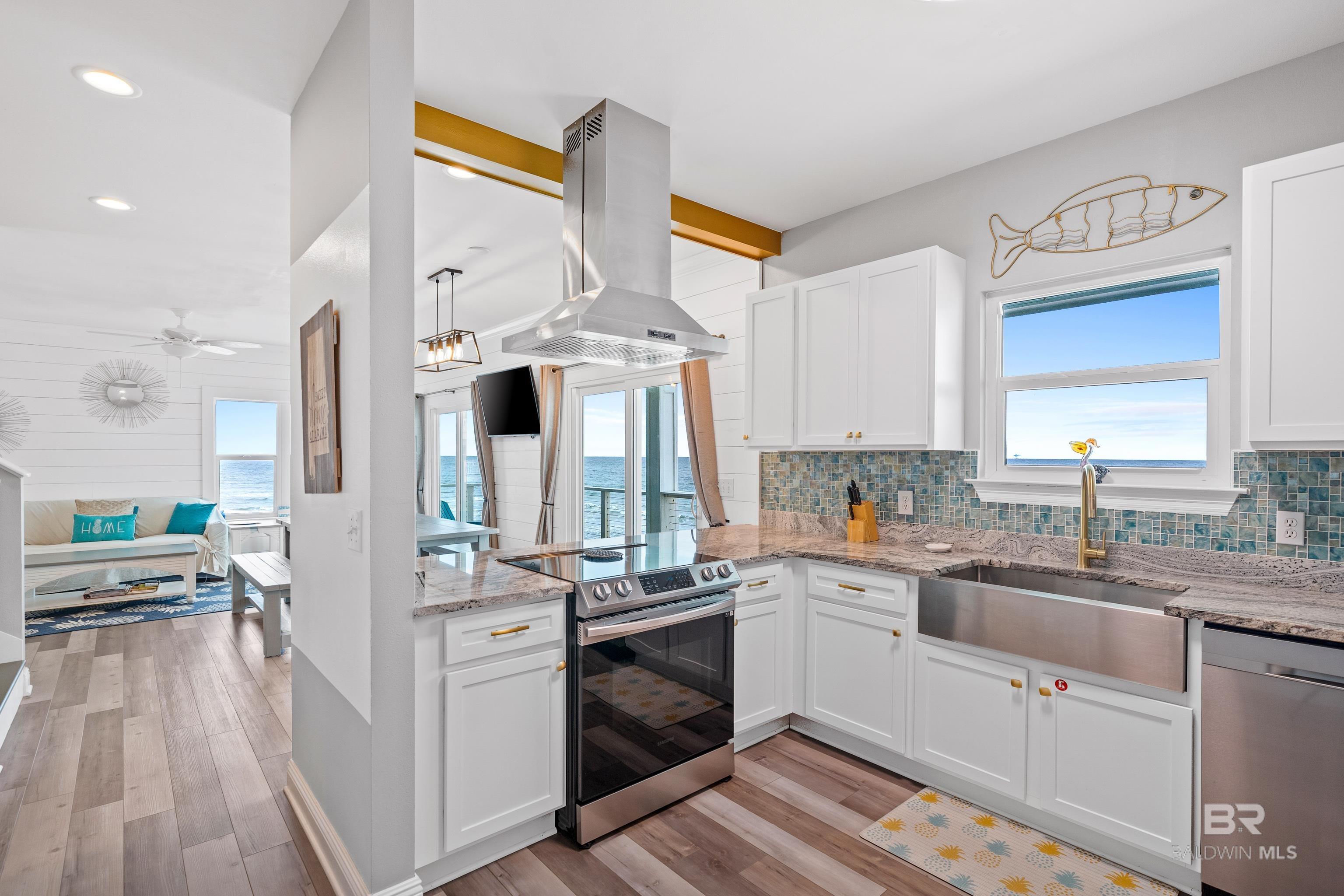 Gulf Shores, Alabama, 36542, United States, ,4 BathroomsBathrooms,Residential,Active,1731253