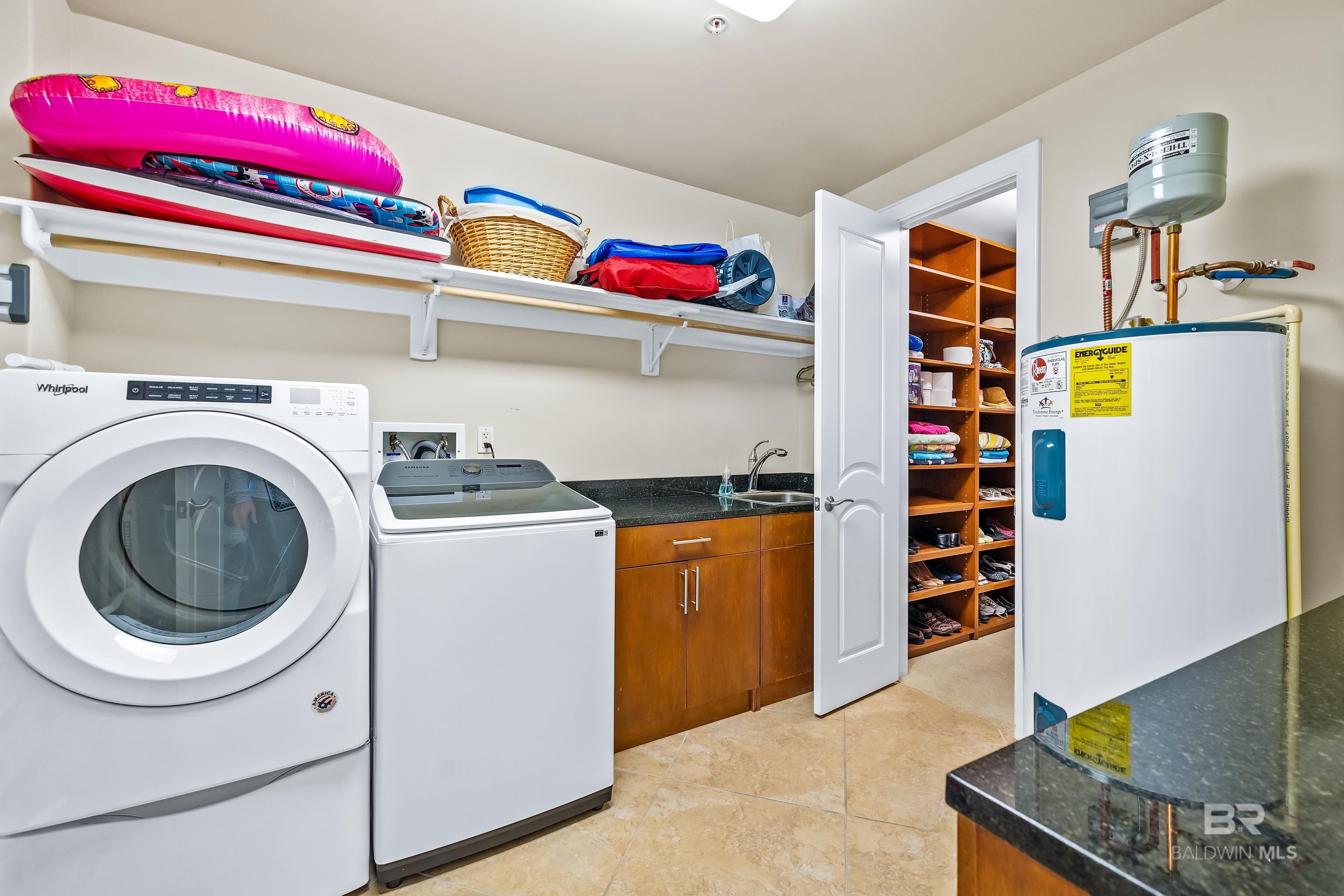 Orange Beach, Alabama, 36561, United States, ,5 BathroomsBathrooms,Residential,Active,1702105