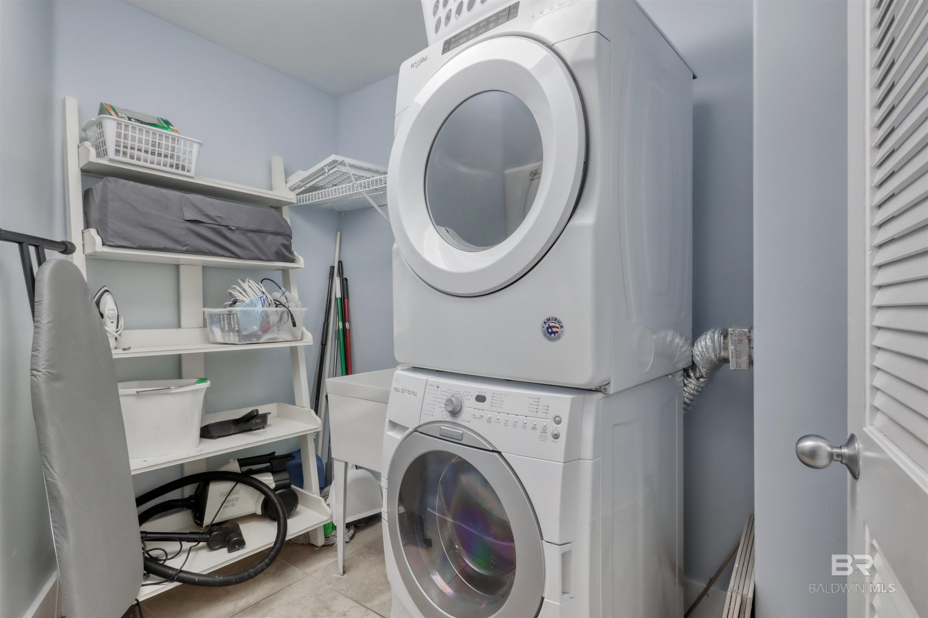 Orange Beach, Alabama, 36561, United States, 3 Bedrooms Bedrooms, ,4 BathroomsBathrooms,Residential,Active,1922660