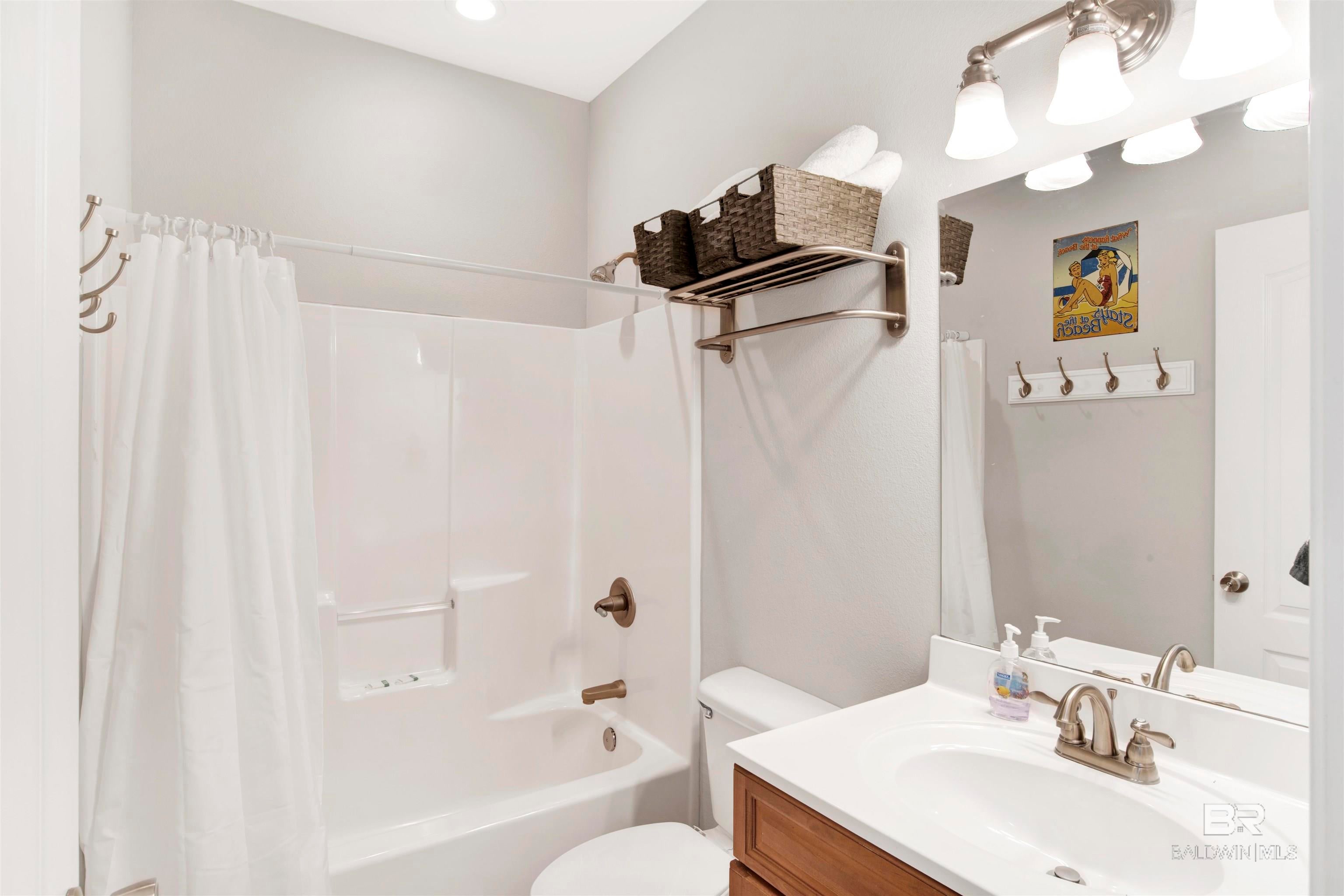 Gulf Shores, Alabama, 36542, United States, ,3 BathroomsBathrooms,Residential,Active,1780417