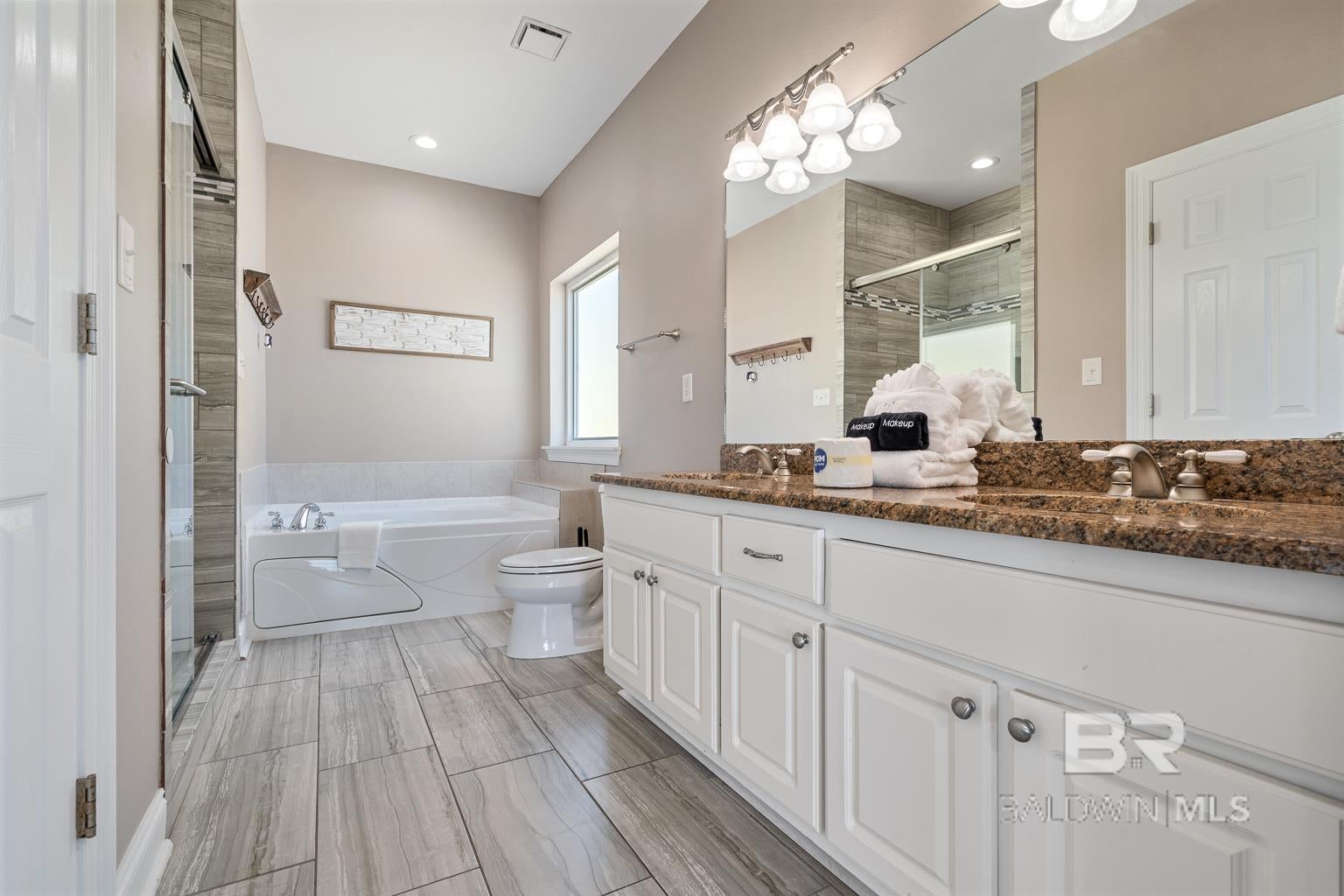Gulf Shores, Alabama, 36542, United States, ,Residential,Active,1703031