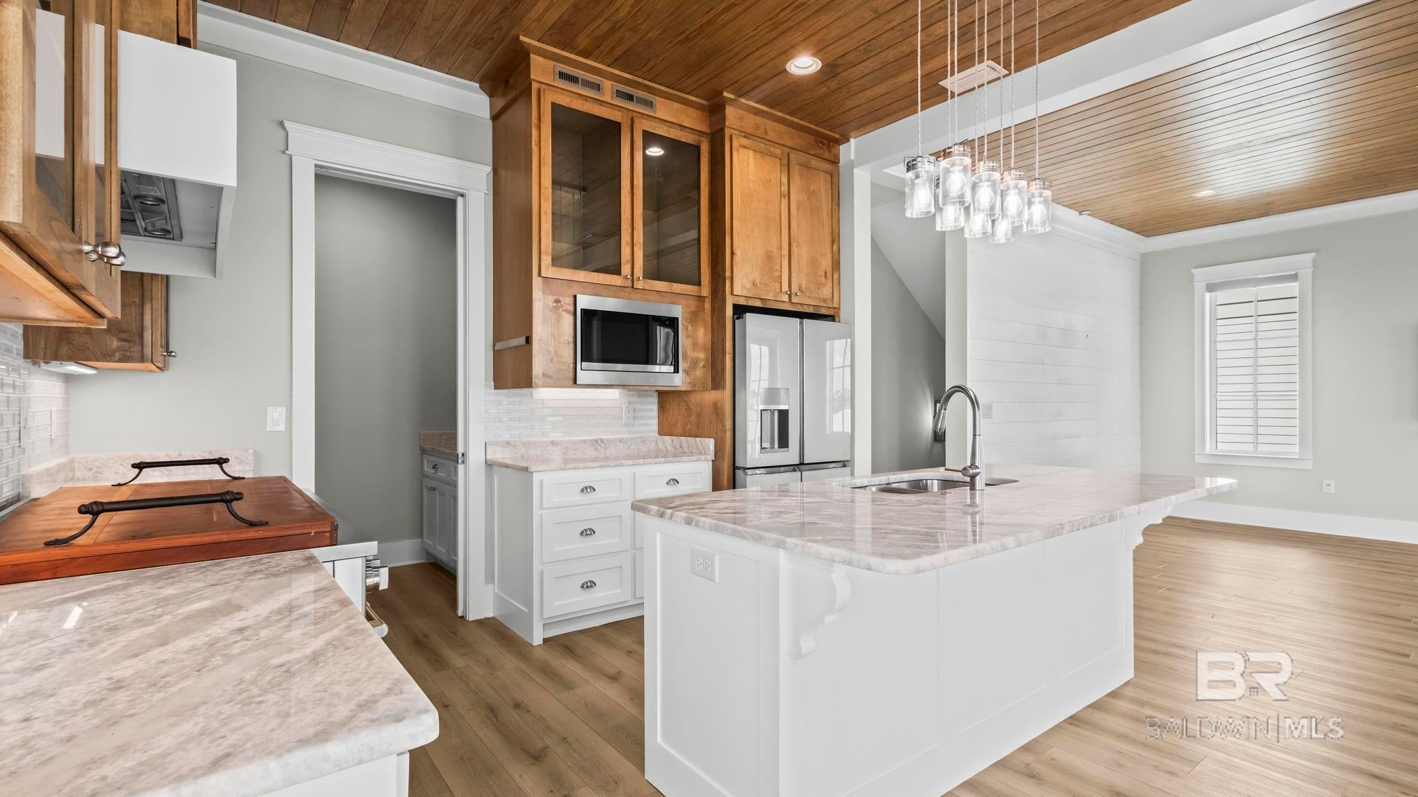 Orange Beach, Alabama, 36561, United States, 5 Bedrooms Bedrooms, ,5 BathroomsBathrooms,Residential,Active,1889336