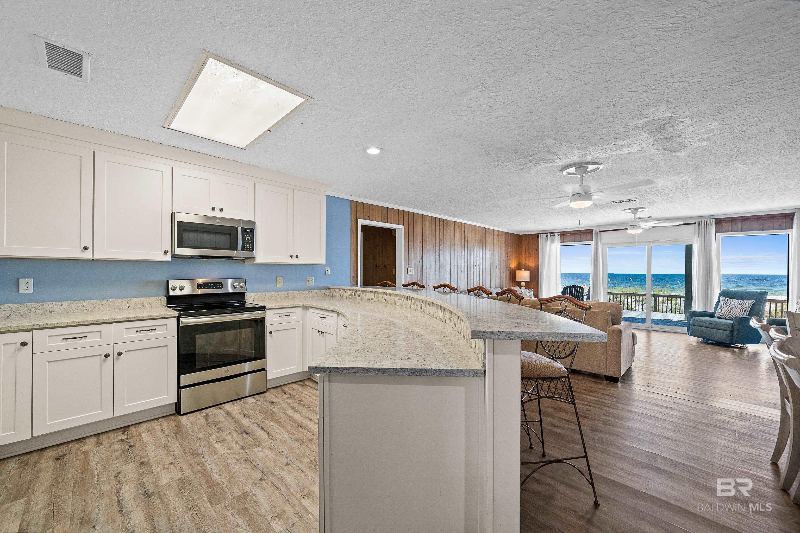 Gulf Shores, Alabama, 36542, United States, 5 Bedrooms Bedrooms, ,3 BathroomsBathrooms,Residential,Active,1909616