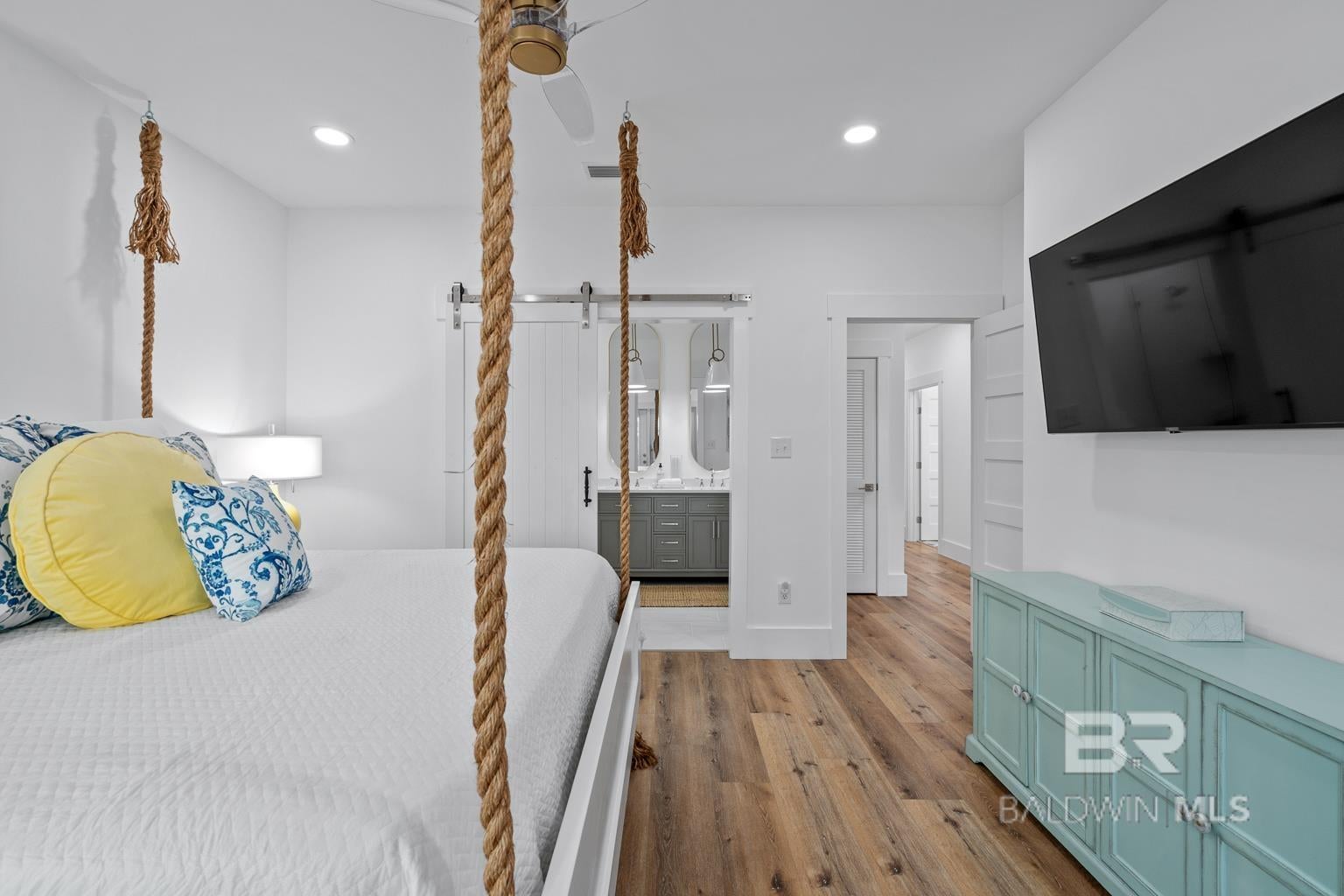 Gulf Shores, Alabama, 36542, United States, 6 Bedrooms Bedrooms, ,8 BathroomsBathrooms,Residential,Active,1907976