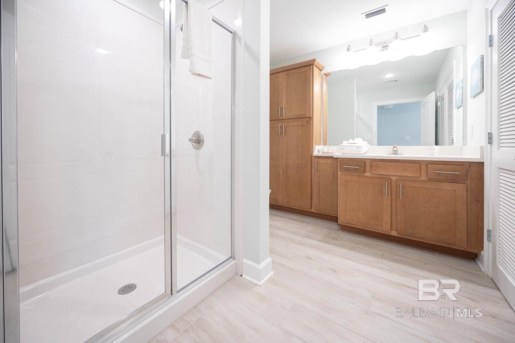 Orange Beach, Alabama, 36561, United States, 2 Bedrooms Bedrooms, ,3 BathroomsBathrooms,Residential,Active,1894510