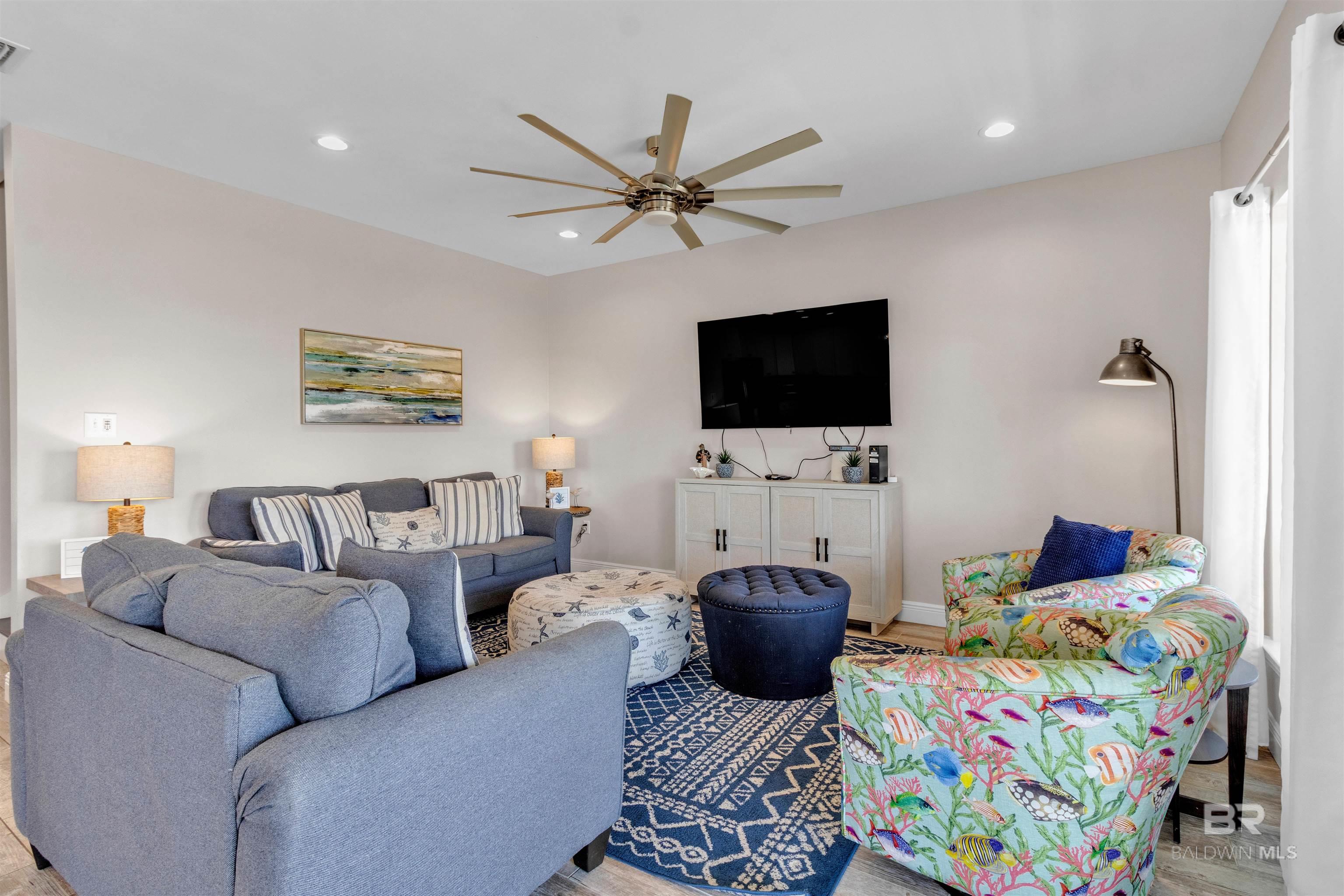 Gulf Shores, Alabama, 36542, United States, 3 Bedrooms Bedrooms, ,3 BathroomsBathrooms,Residential,Active,1962176