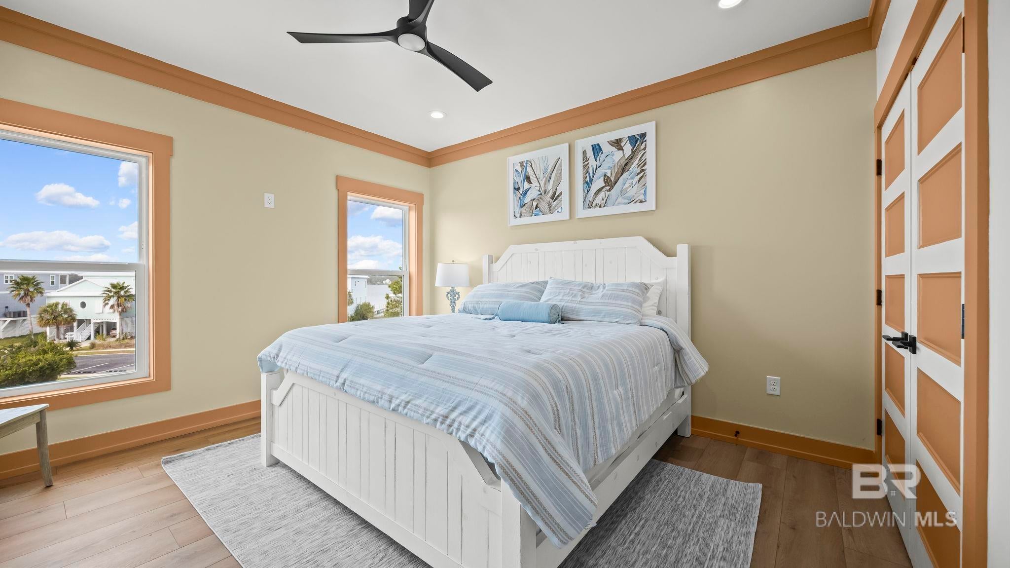 Gulf Shores, Alabama, 36542, United States, 6 Bedrooms Bedrooms, ,4 BathroomsBathrooms,Residential,Active,2009422