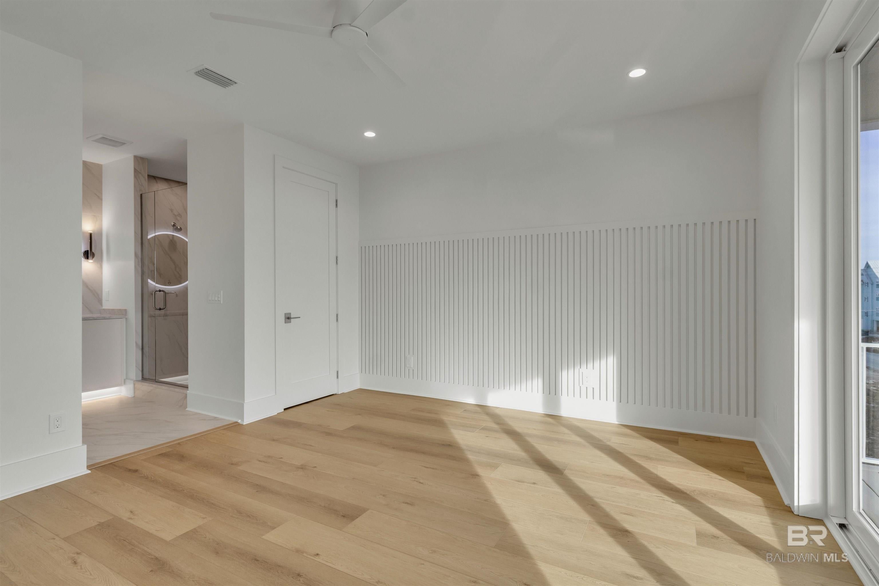 Gulf Shores, Alabama, 36542, United States, ,5 BathroomsBathrooms,Residential,Active,1900169