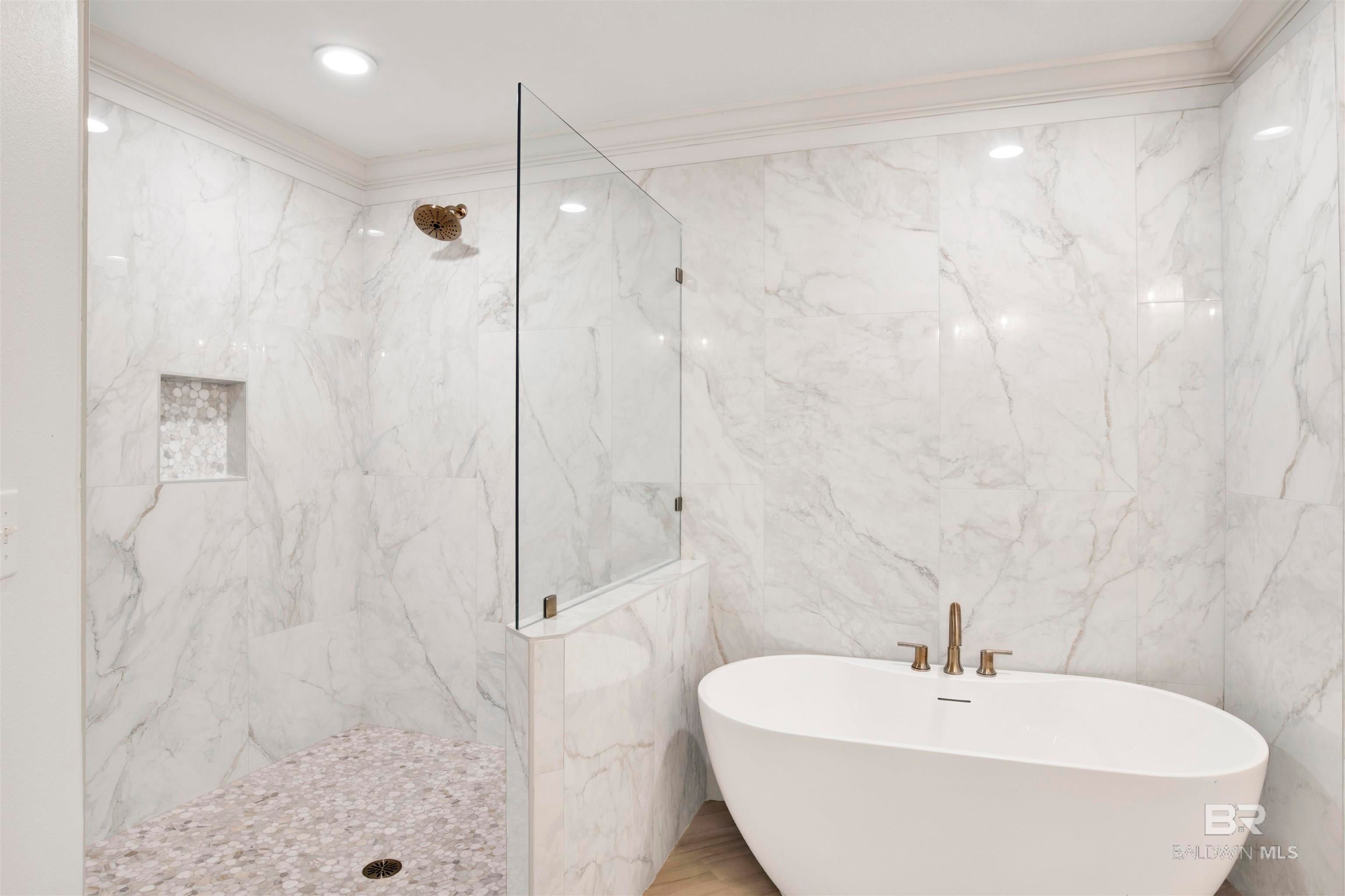 Gulf Shores, Alabama, 36542, United States, ,5 BathroomsBathrooms,Residential,Active,1824536