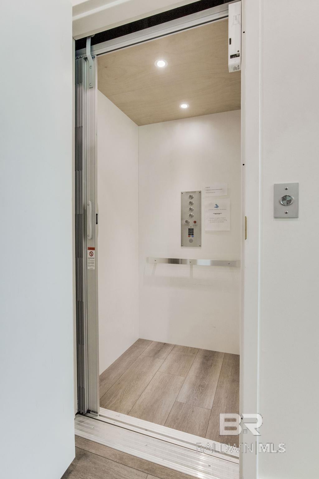 Orange Beach, Alabama, 36561, United States, ,5 BathroomsBathrooms,Residential,Active,1734391