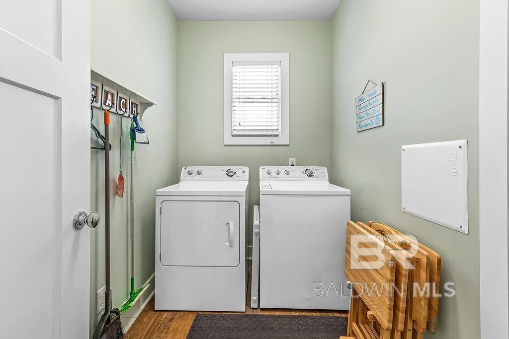 Gulf Shores, Alabama, 36542, United States, 4 Bedrooms Bedrooms, ,3 BathroomsBathrooms,Residential,Active,1959523