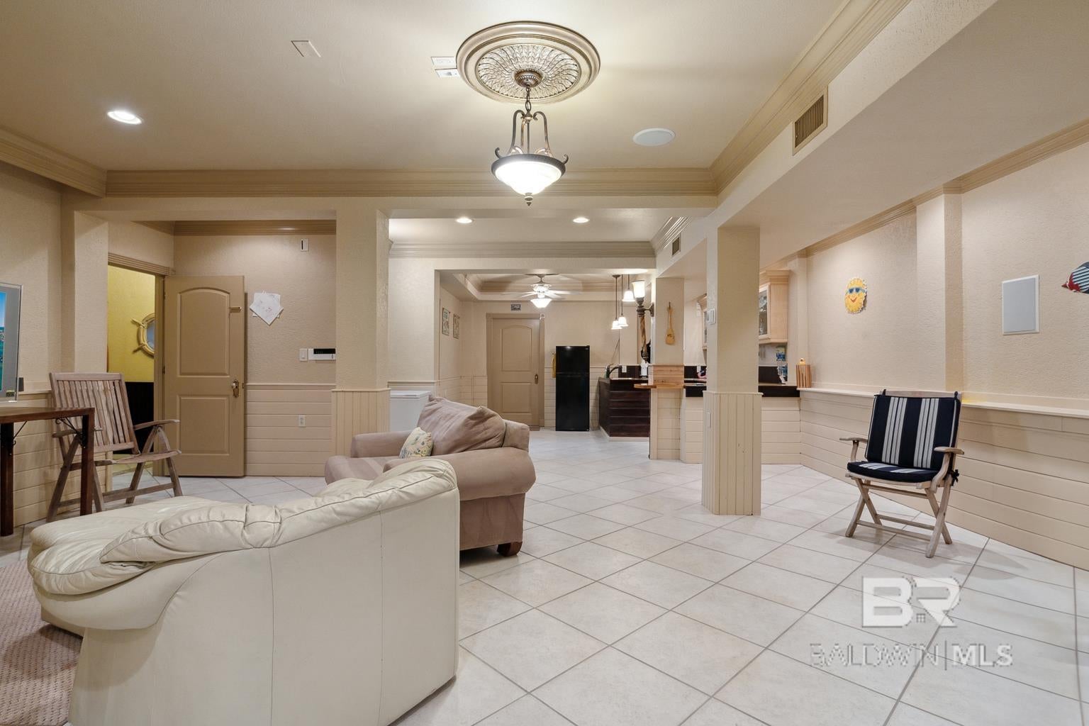 Orange Beach, Alabama, 36561, United States, ,5 BathroomsBathrooms,Residential,Active,1869129