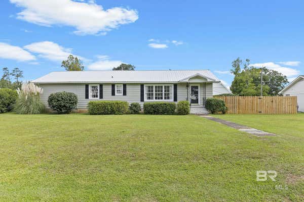 402 W MAGNOLIA AVE, FOLEY, AL 36535 - Image 1