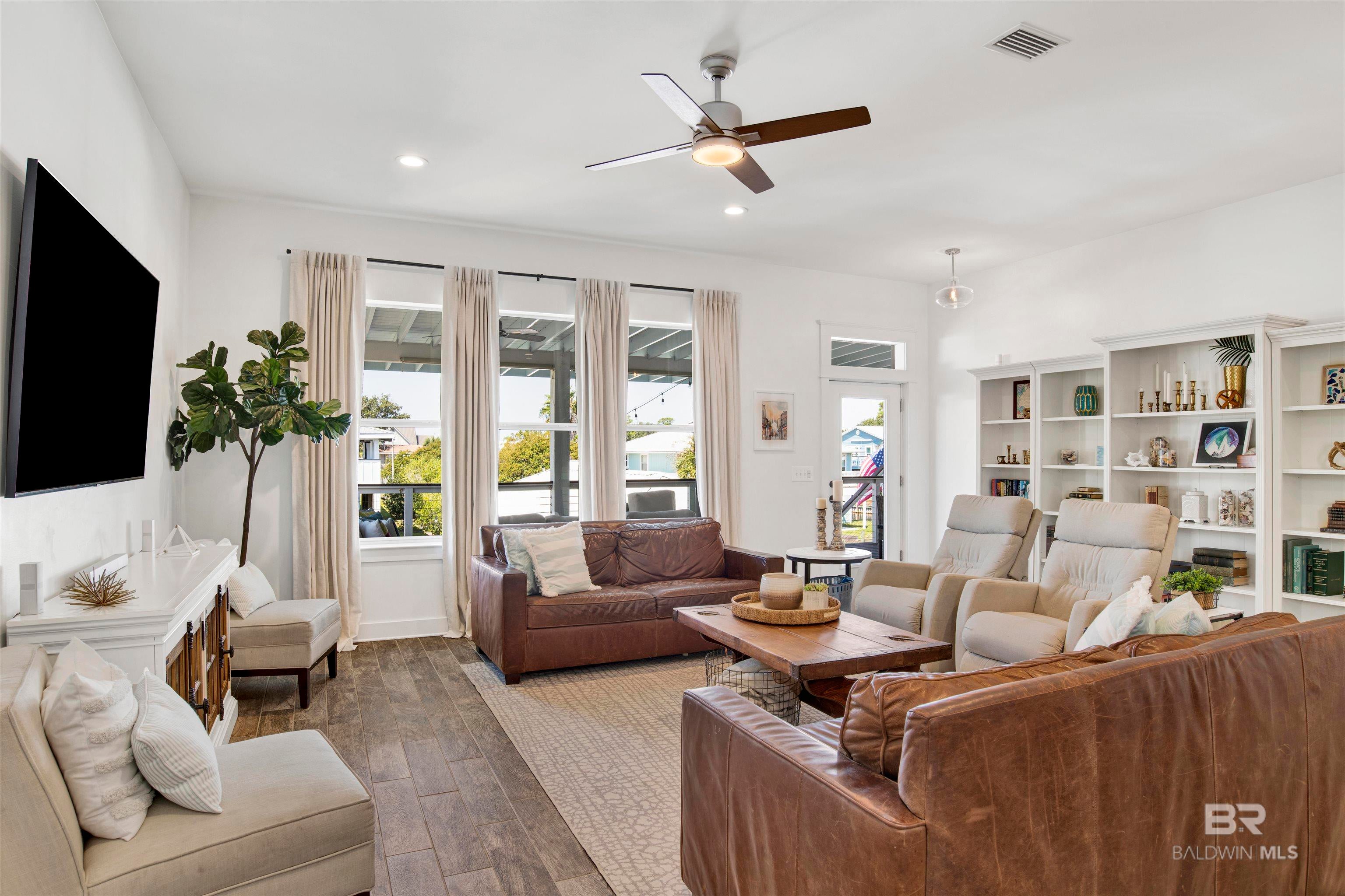 Orange Beach, Alabama, 36561, United States, 5 Bedrooms Bedrooms, ,5 BathroomsBathrooms,Residential,Active,1943760