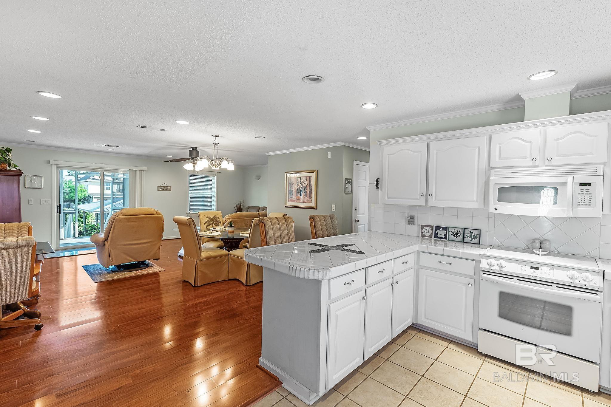 Orange Beach, Alabama, 36561, United States, 3 Bedrooms Bedrooms, ,2 BathroomsBathrooms,Residential,Active,1899240