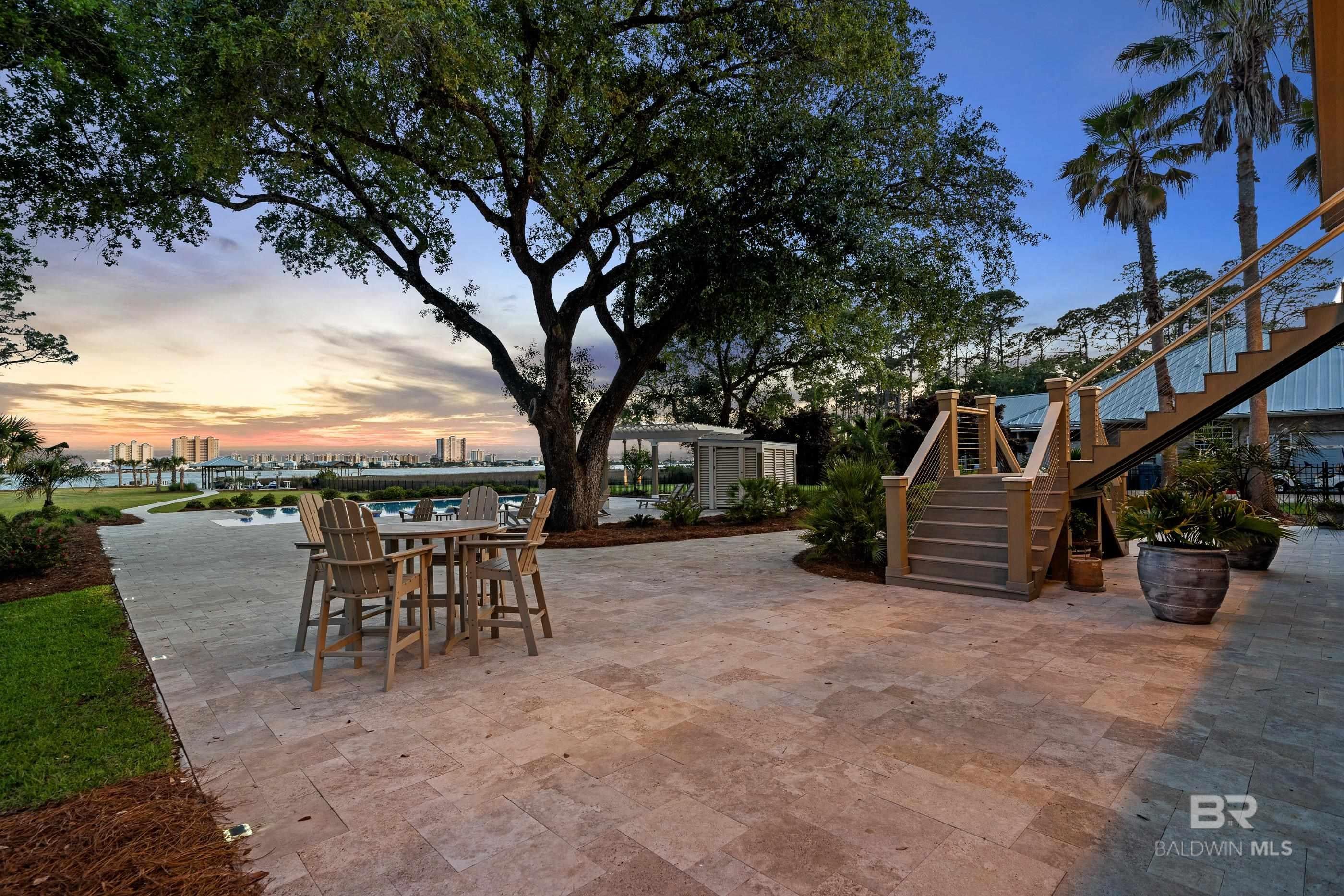 Gulf Shores, Alabama, 36542, United States, 6 Bedrooms Bedrooms, ,4 BathroomsBathrooms,Residential,Active,2044186