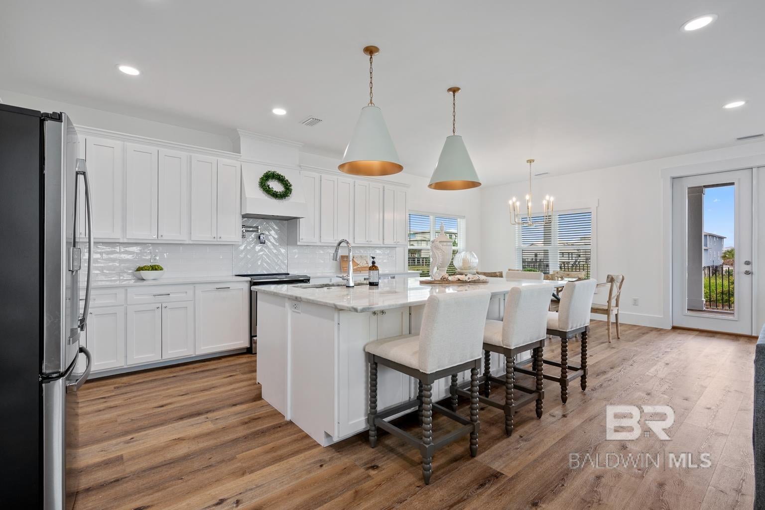 Gulf Shores, Alabama, 36542, United States, 6 Bedrooms Bedrooms, ,8 BathroomsBathrooms,Residential,Active,1907976