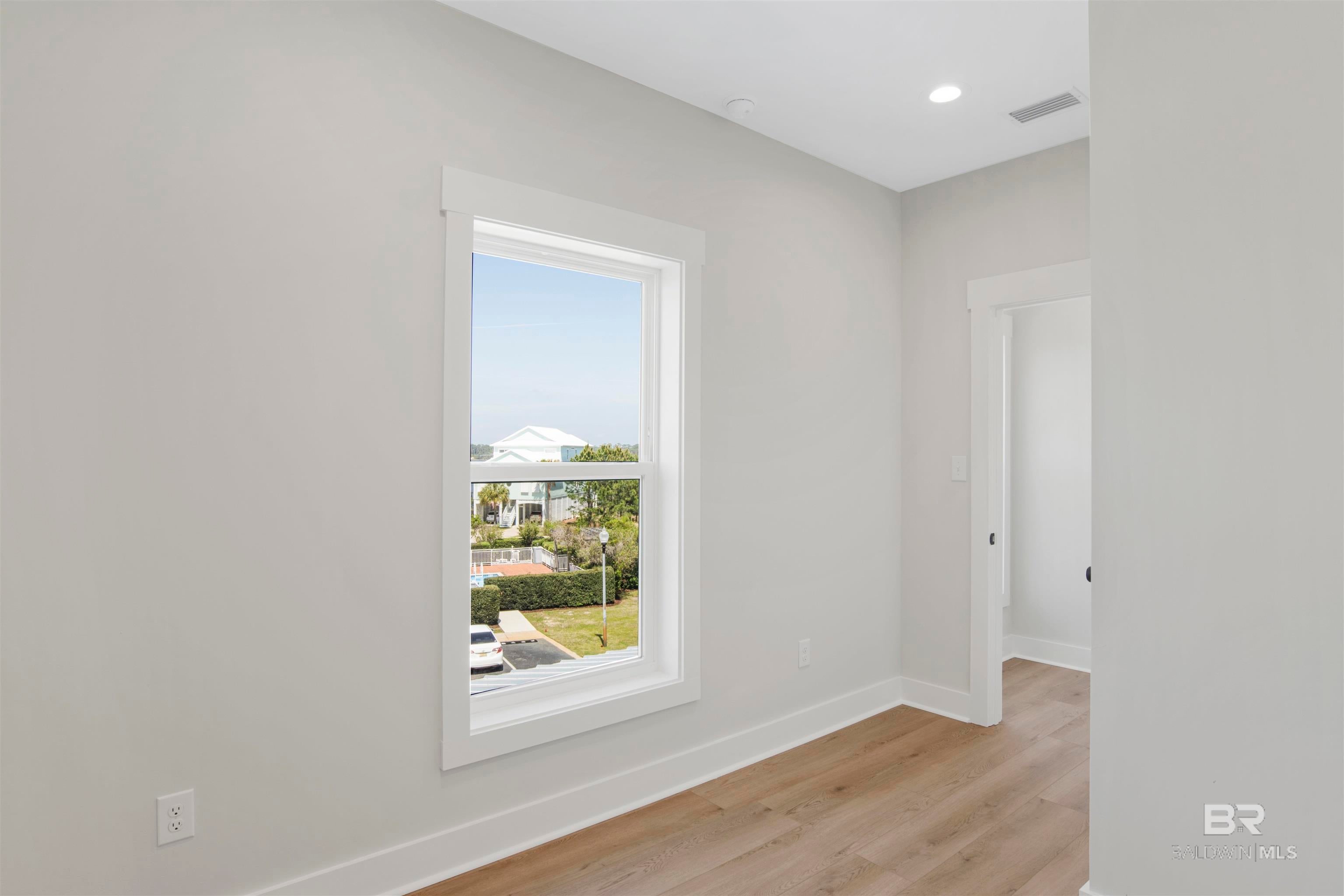 Gulf Shores, Alabama, 36542, United States, 4 Bedrooms Bedrooms, ,4 BathroomsBathrooms,Residential,Active,1954315