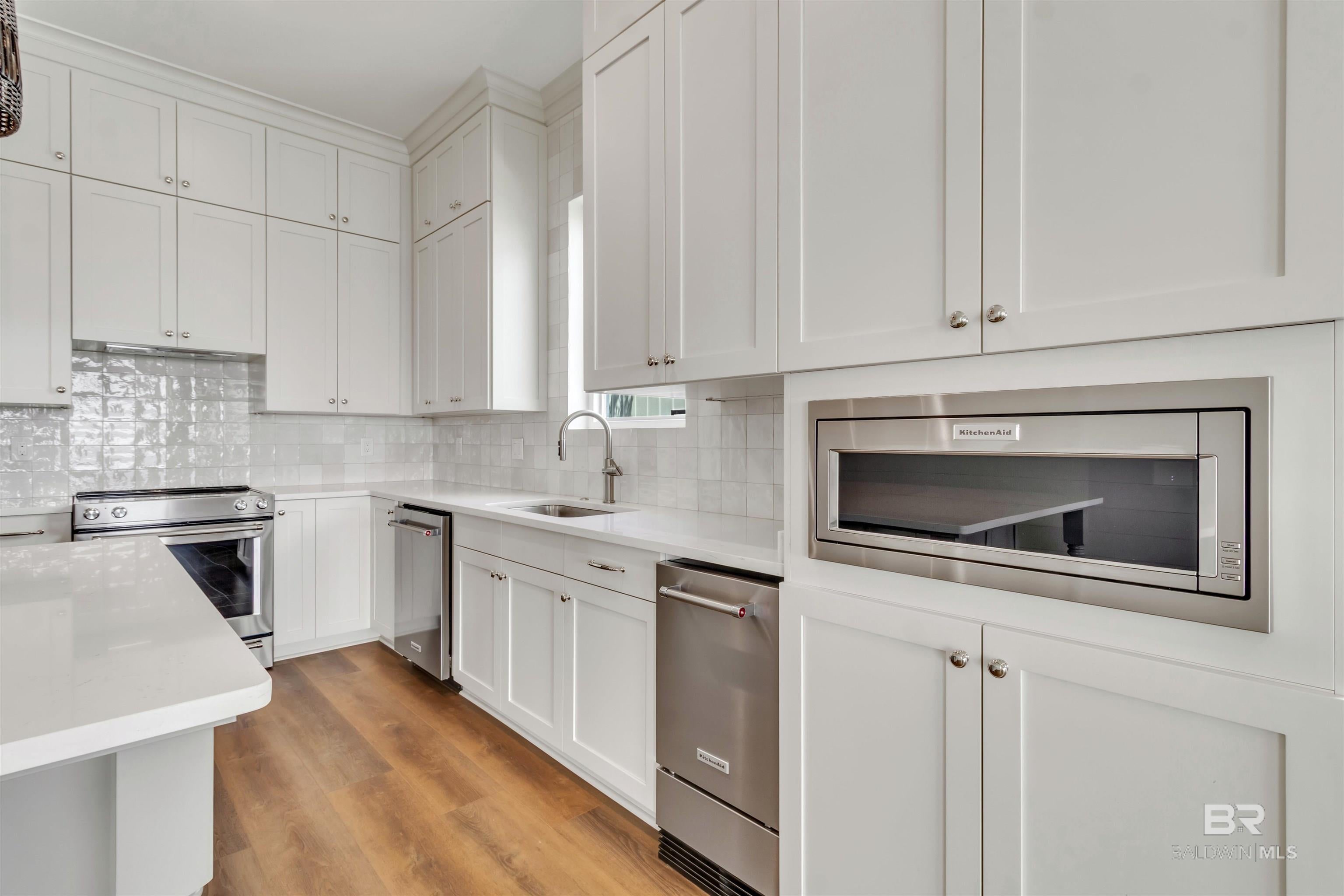 Gulf Shores, Alabama, 36542, United States, ,4 BathroomsBathrooms,Residential,Active,1702141