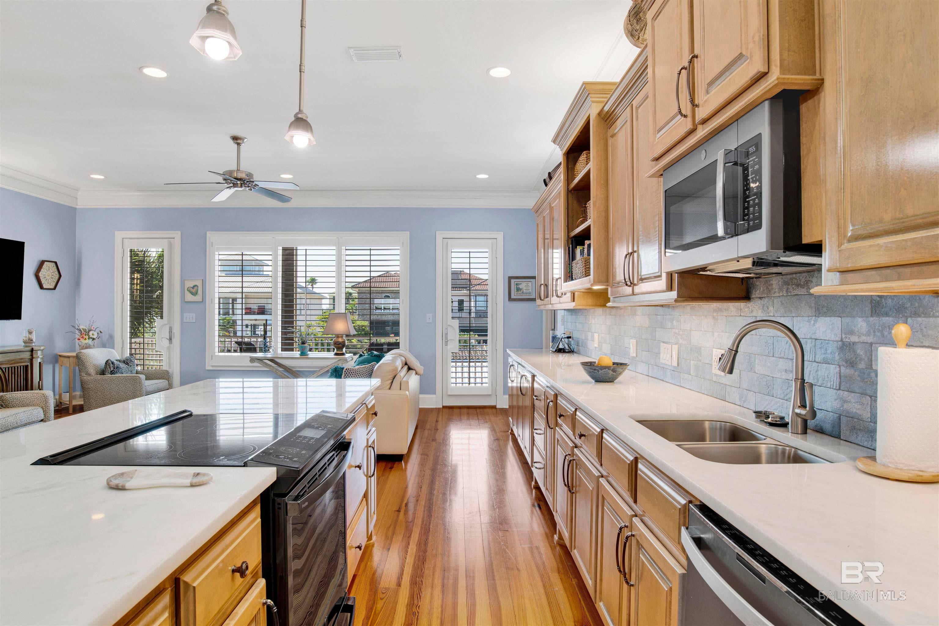 Orange Beach, Alabama, 36561, United States, 4 Bedrooms Bedrooms, ,5 BathroomsBathrooms,Residential,Active,1934805