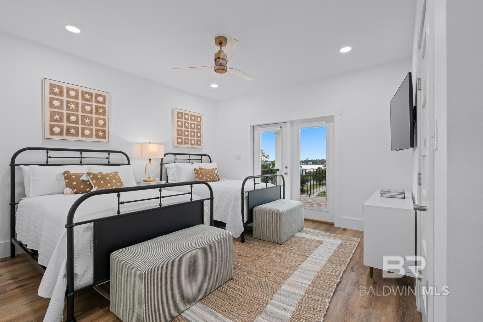 Gulf Shores, Alabama, 36542, United States, 6 Bedrooms Bedrooms, ,8 BathroomsBathrooms,Residential,Active,1907976