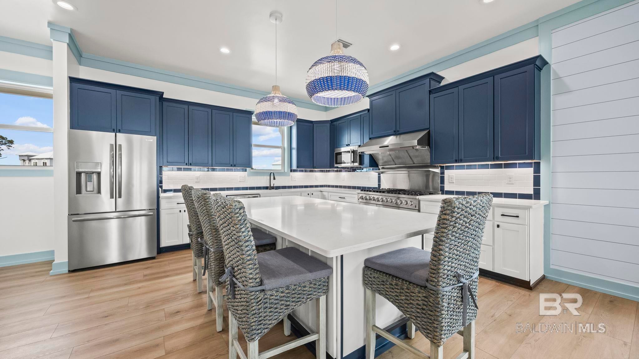 Gulf Shores, Alabama, 36542, United States, 6 Bedrooms Bedrooms, ,4 BathroomsBathrooms,Residential,Active,2009422