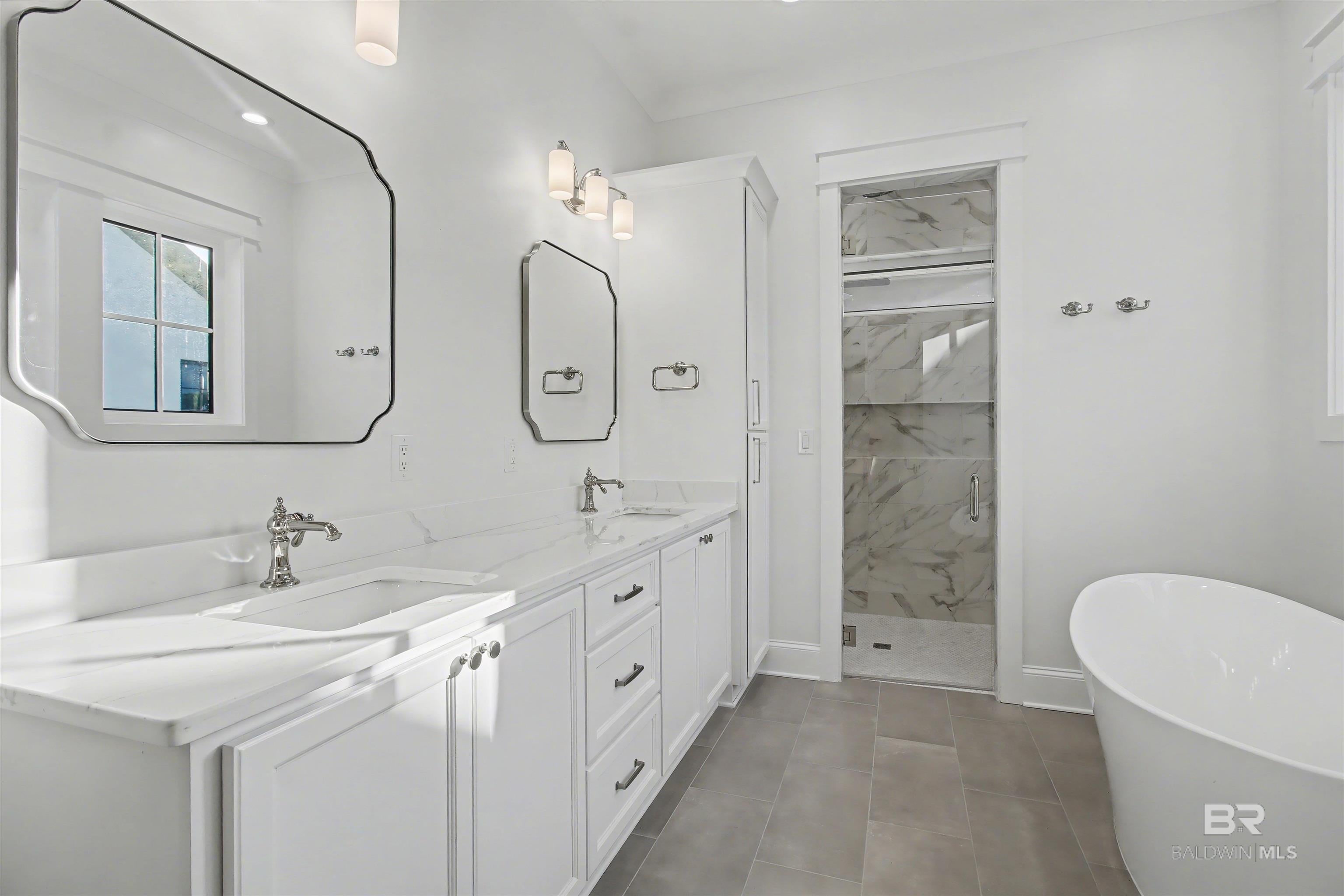 Gulf Shores, Alabama, 36542, United States, 3 Bedrooms Bedrooms, ,4 BathroomsBathrooms,Residential,Active,1992558