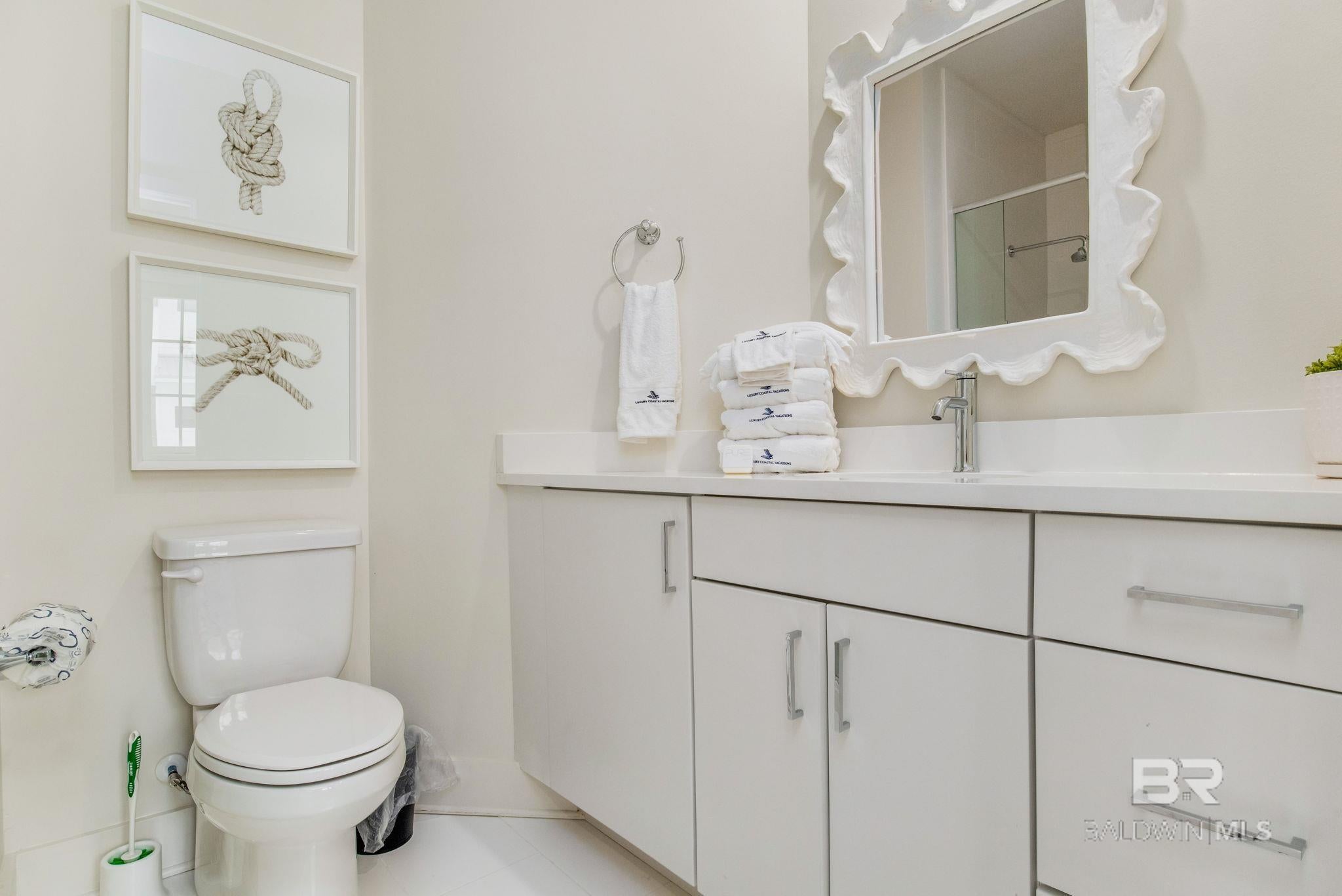 Orange Beach, Alabama, 36561, United States, ,5 BathroomsBathrooms,Residential,Active,1734391