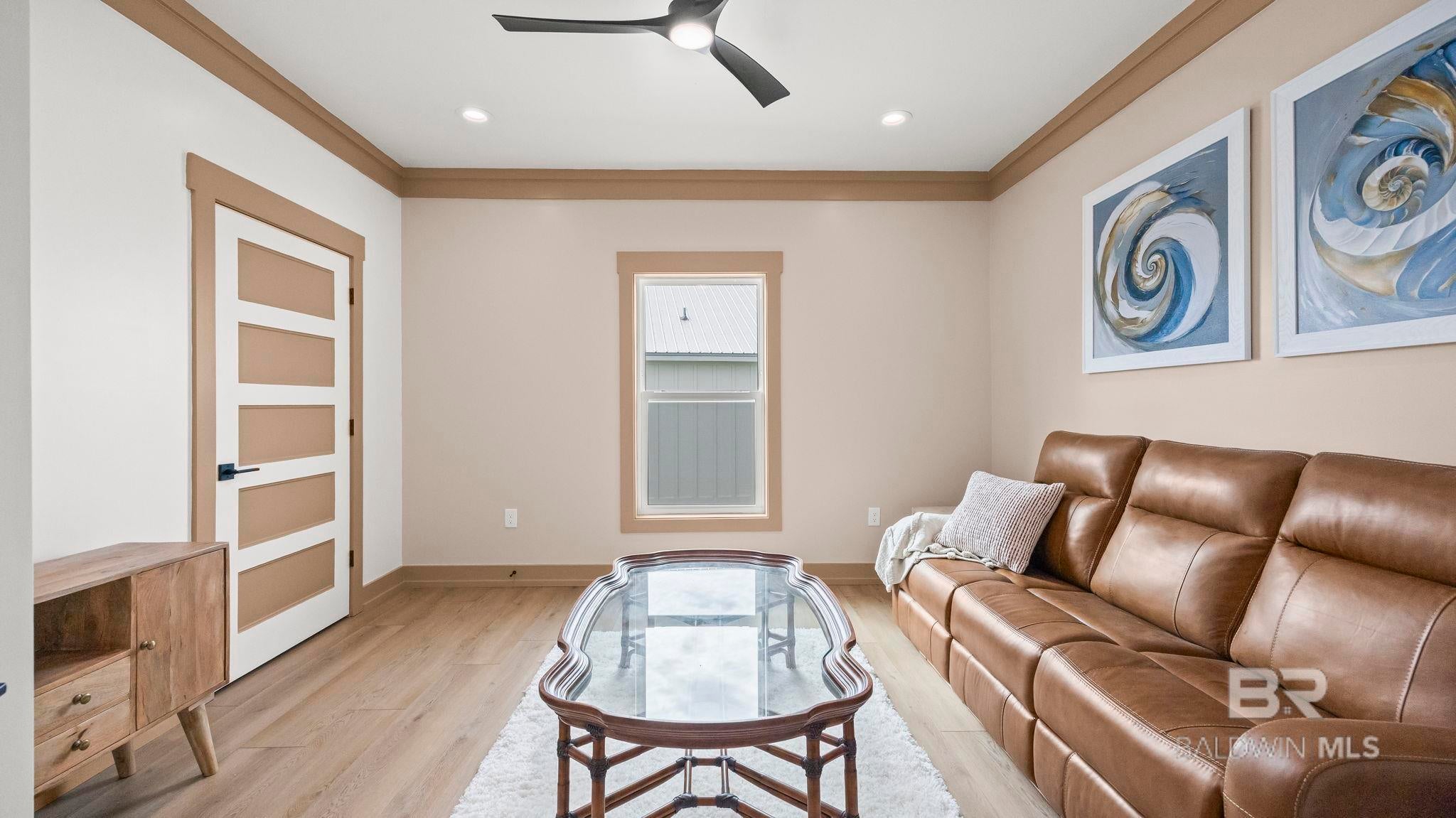 Gulf Shores, Alabama, 36542, United States, 6 Bedrooms Bedrooms, ,4 BathroomsBathrooms,Residential,Active,2009422