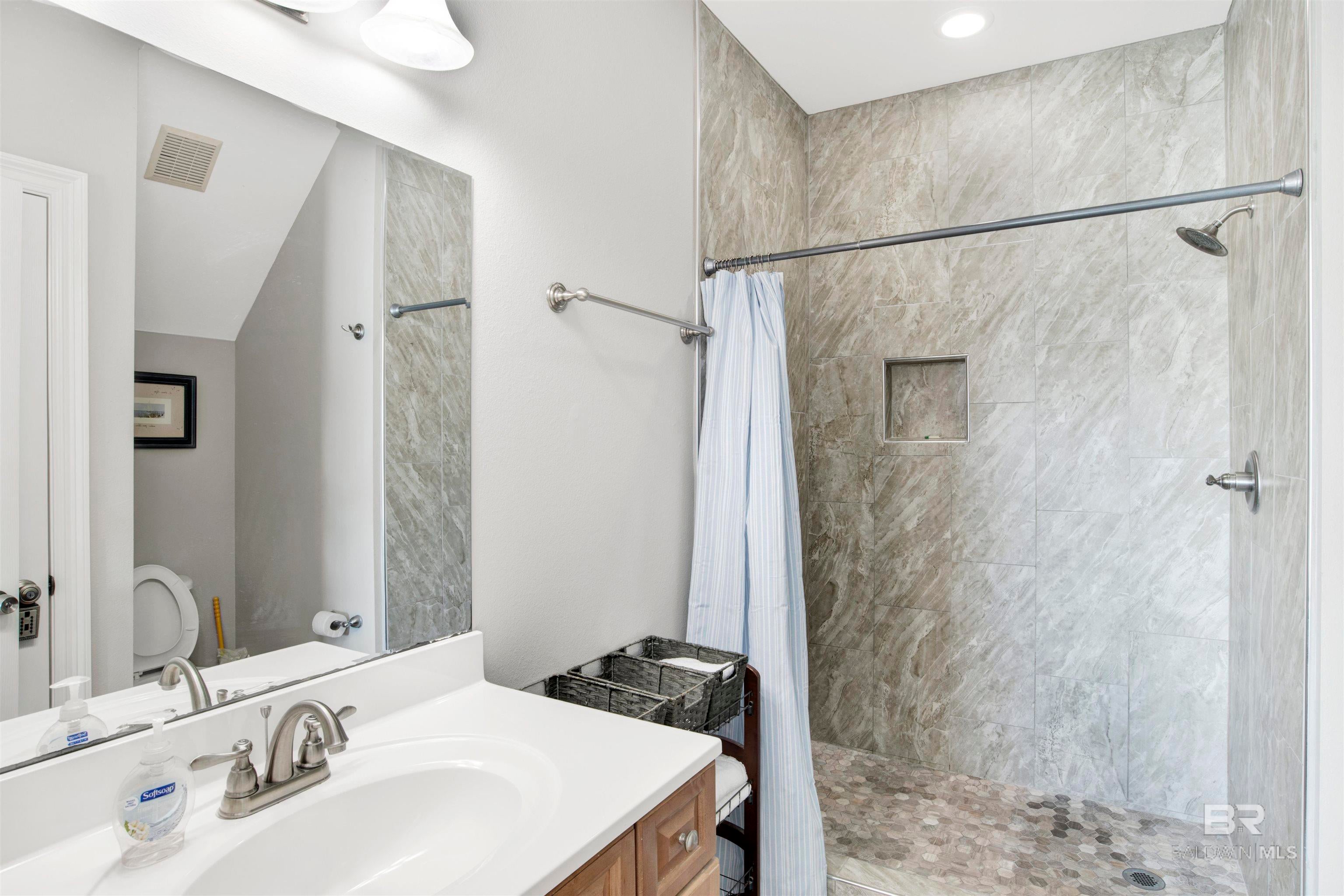 Gulf Shores, Alabama, 36542, United States, ,3 BathroomsBathrooms,Residential,Active,1780417