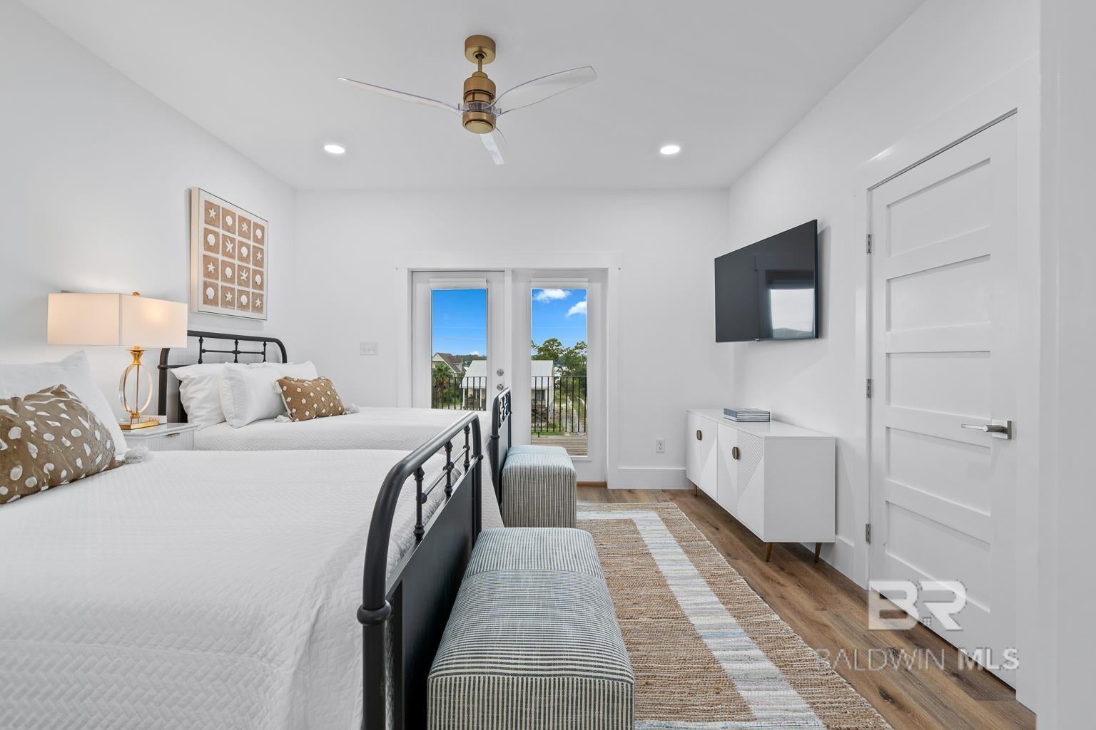 Gulf Shores, Alabama, 36542, United States, 6 Bedrooms Bedrooms, ,8 BathroomsBathrooms,Residential,Active,1907976