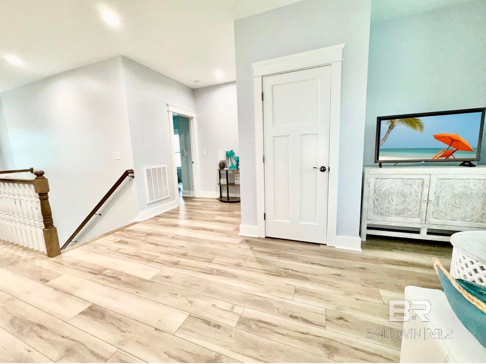 Gulf Shores, Alabama, 36542, United States, ,6 BathroomsBathrooms,Residential,Active,1798119