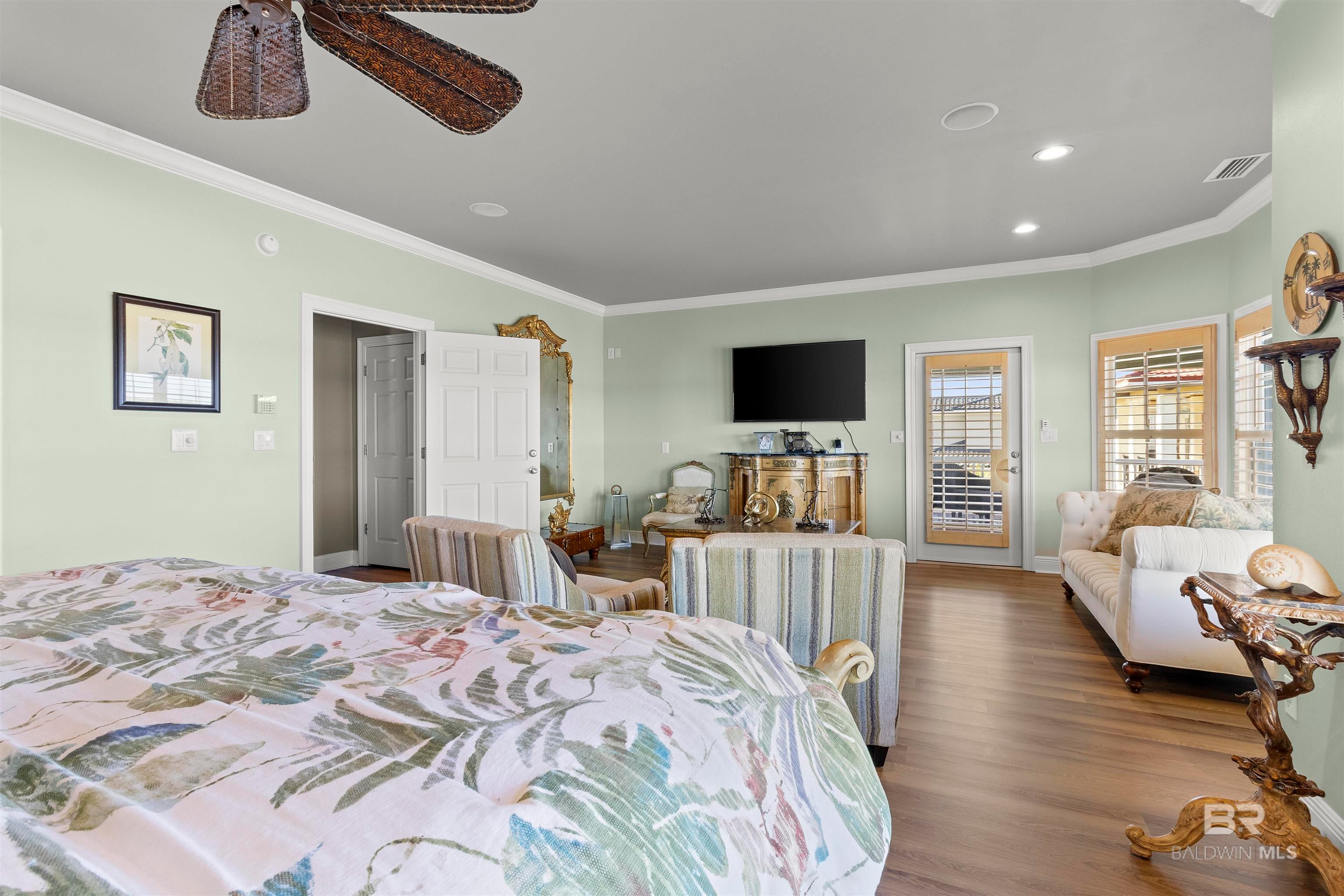 Gulf Shores, Alabama, 36542, United States, 4 Bedrooms Bedrooms, ,5 BathroomsBathrooms,Residential,Active,2012201