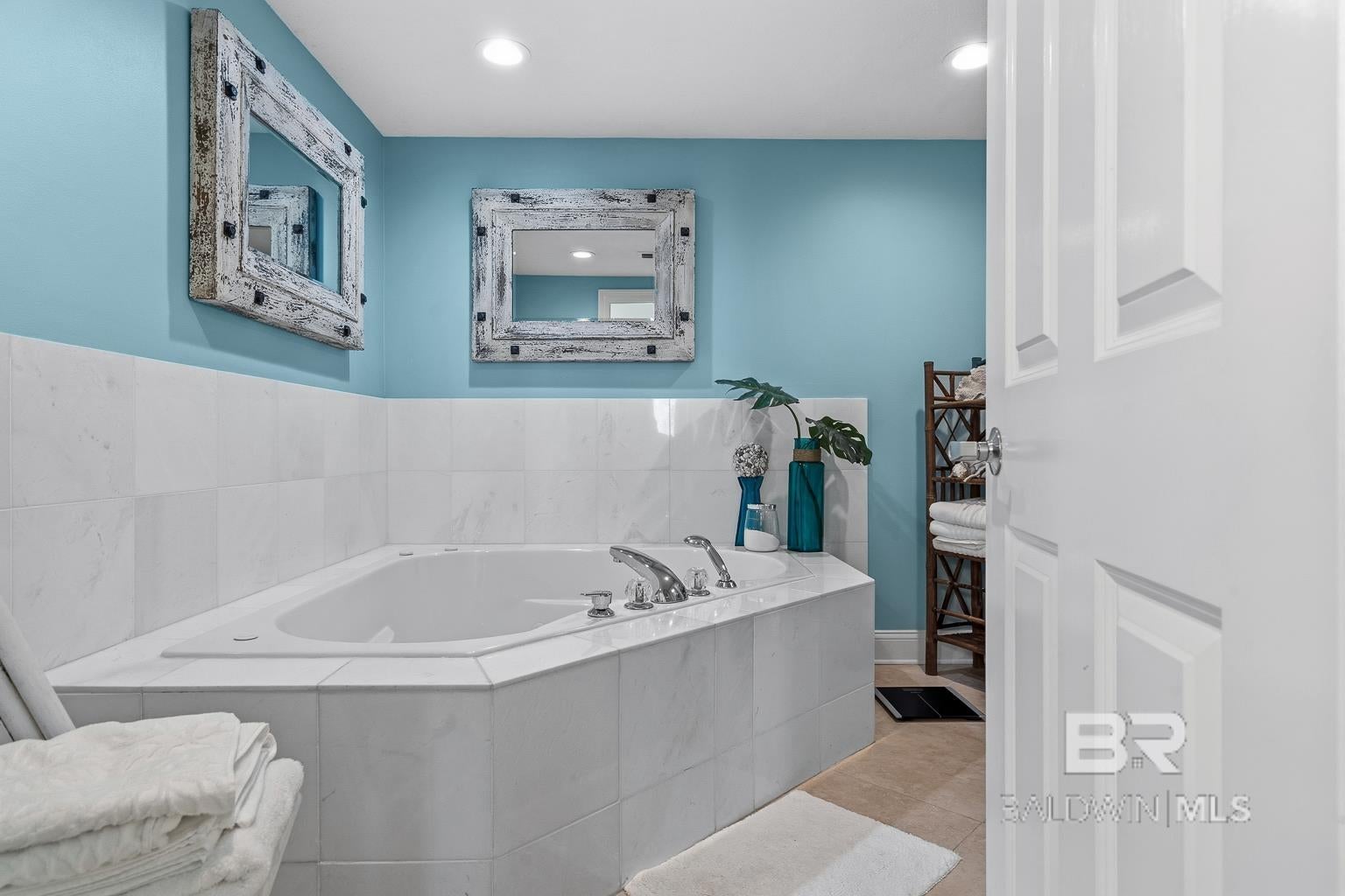 Orange Beach, Alabama, 36561, United States, 3 Bedrooms Bedrooms, ,3 BathroomsBathrooms,Residential,Active,2008927