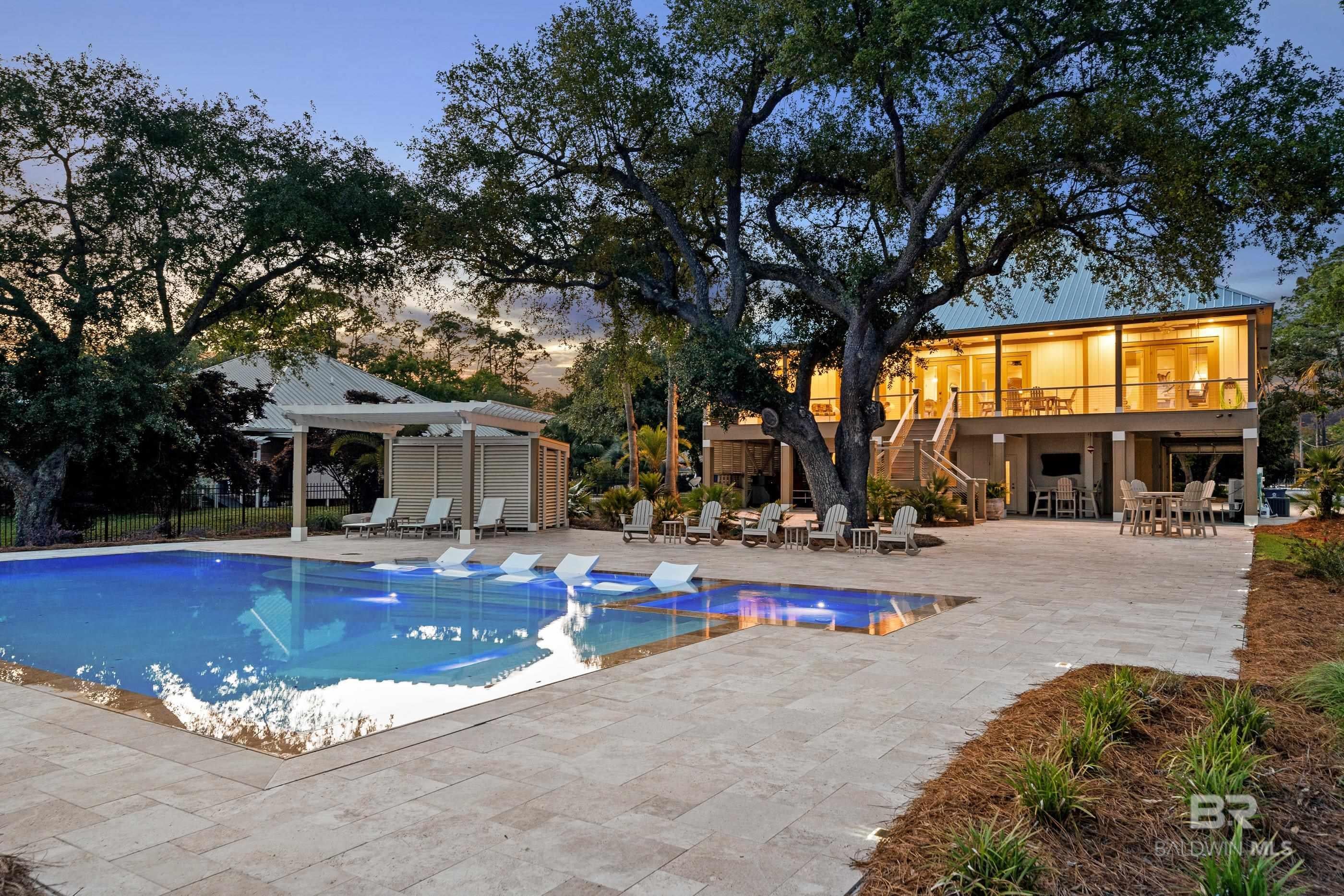 Gulf Shores, Alabama, 36542, United States, 6 Bedrooms Bedrooms, ,4 BathroomsBathrooms,Residential,Active,2044186