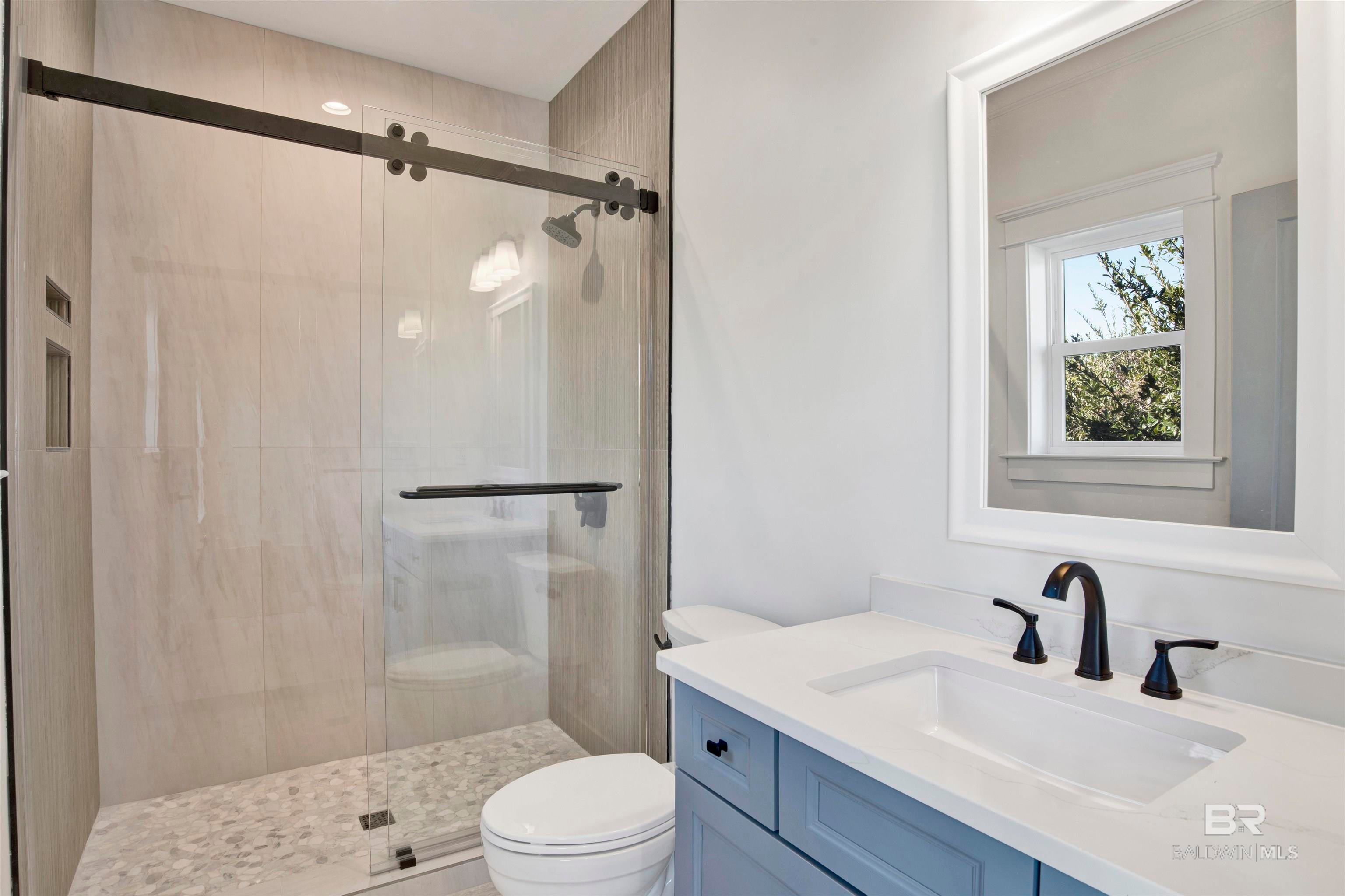 Gulf Shores, Alabama, 36542, United States, 5 Bedrooms Bedrooms, ,6 BathroomsBathrooms,Residential,Active,1992540