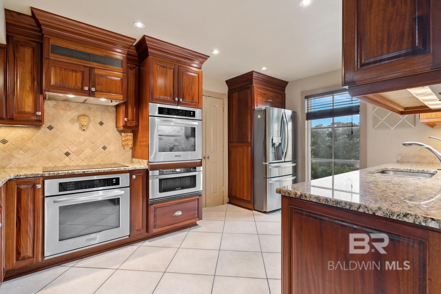 Orange Beach, Alabama, 36561, United States, ,5 BathroomsBathrooms,Residential,Active,1869129