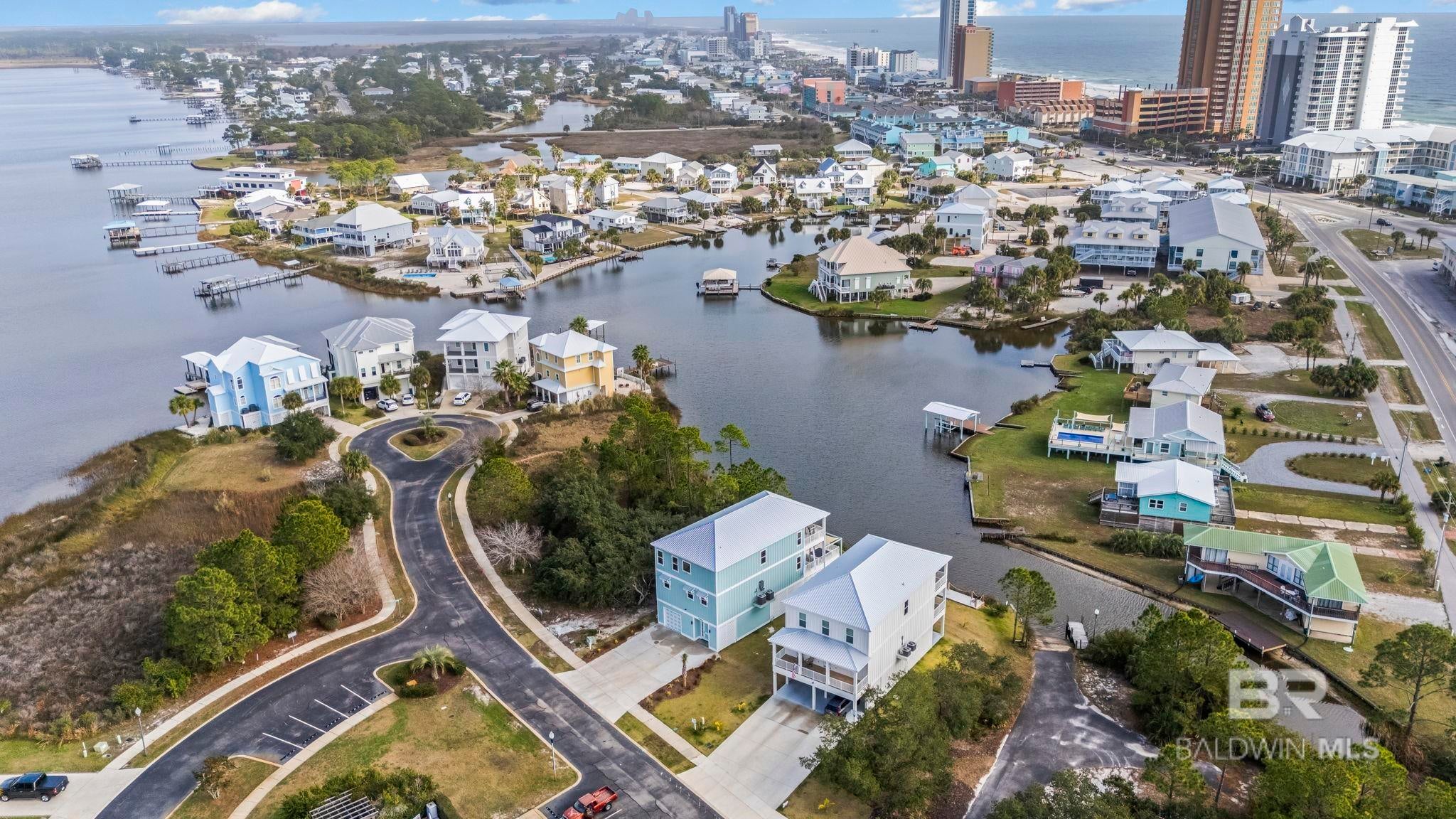 Gulf Shores, Alabama, 36542, United States, 6 Bedrooms Bedrooms, ,4 BathroomsBathrooms,Residential,Active,2009422