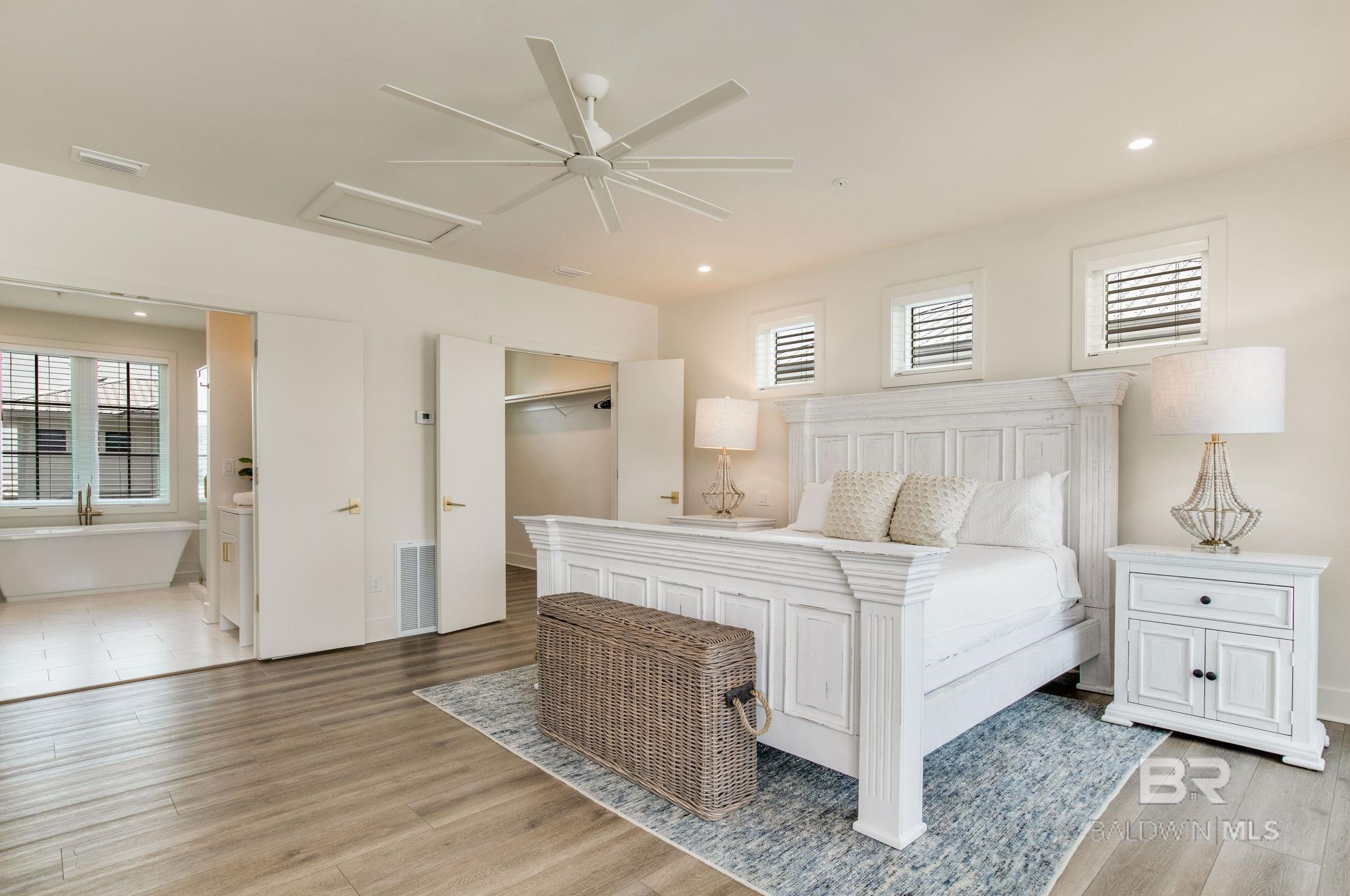 Orange Beach, Alabama, 36561, United States, ,5 BathroomsBathrooms,Residential,Active,1734391