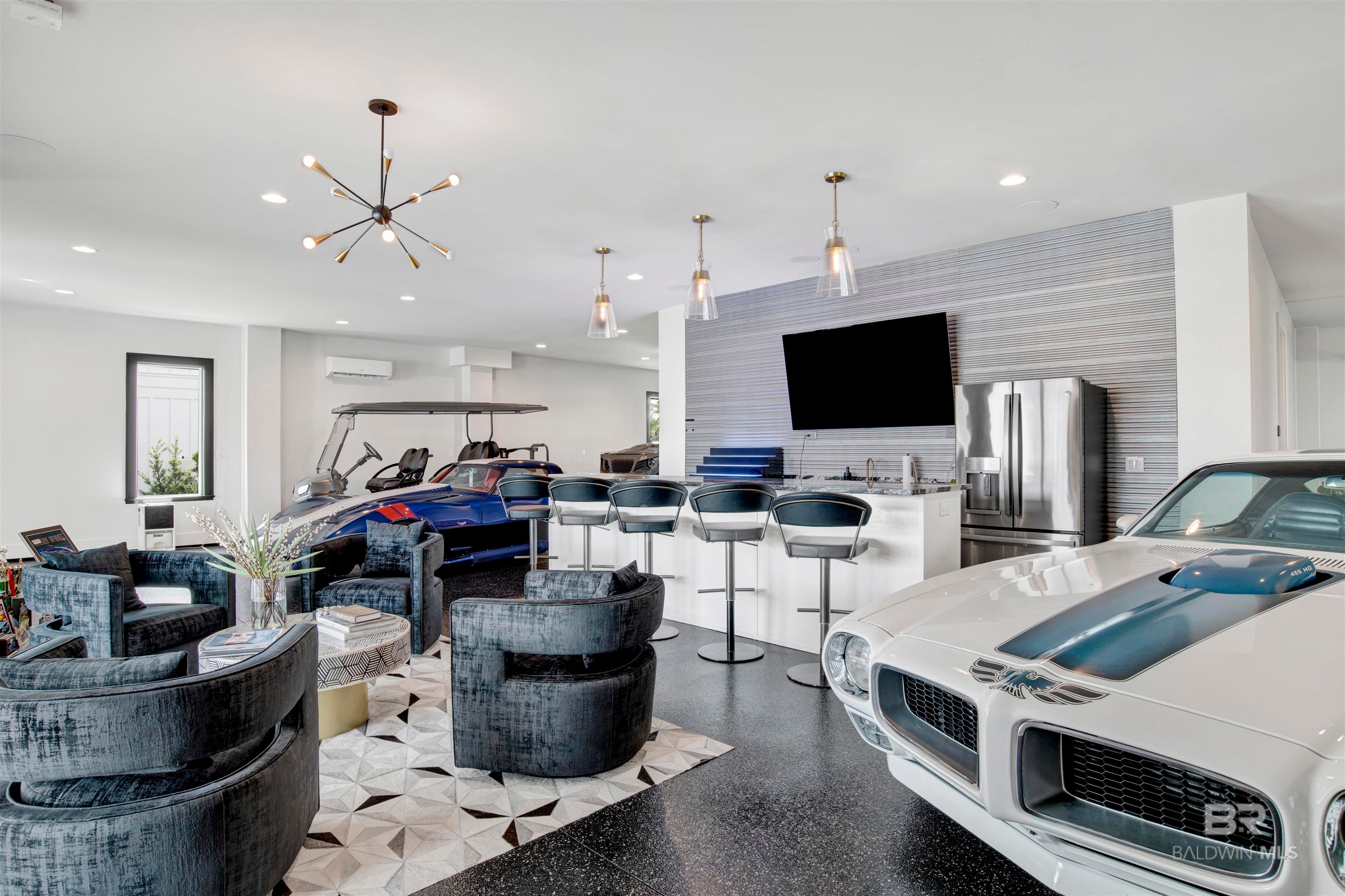 Orange Beach, Alabama, 36561, United States, 4 Bedrooms Bedrooms, ,5 BathroomsBathrooms,Residential,Active,1929672