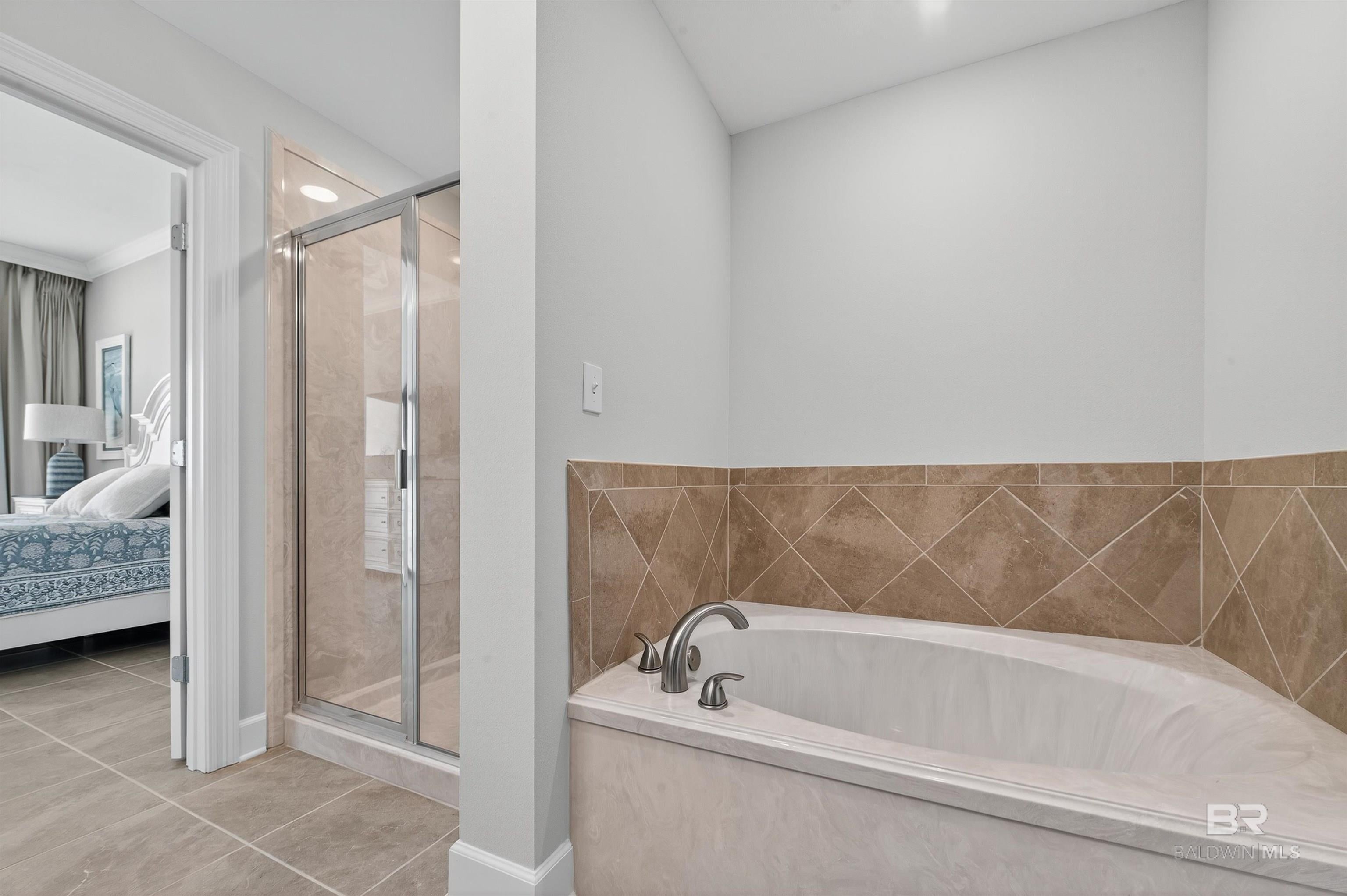 Orange Beach, Alabama, 36561, United States, 4 Bedrooms Bedrooms, ,3 BathroomsBathrooms,Residential,Active,1969672