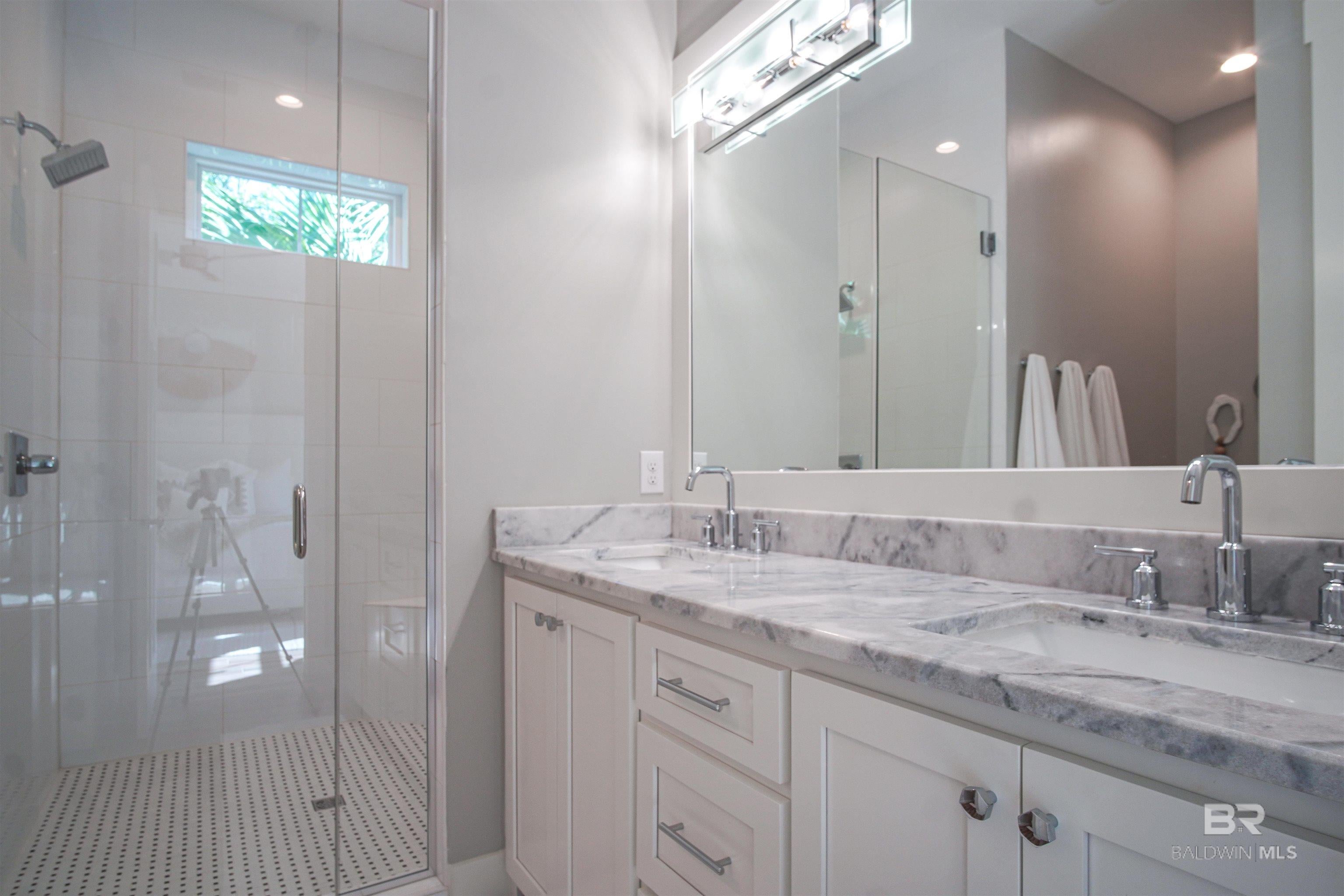 Orange Beach, Alabama, 36561, United States, 4 Bedrooms Bedrooms, ,6 BathroomsBathrooms,Residential,Active,1968116