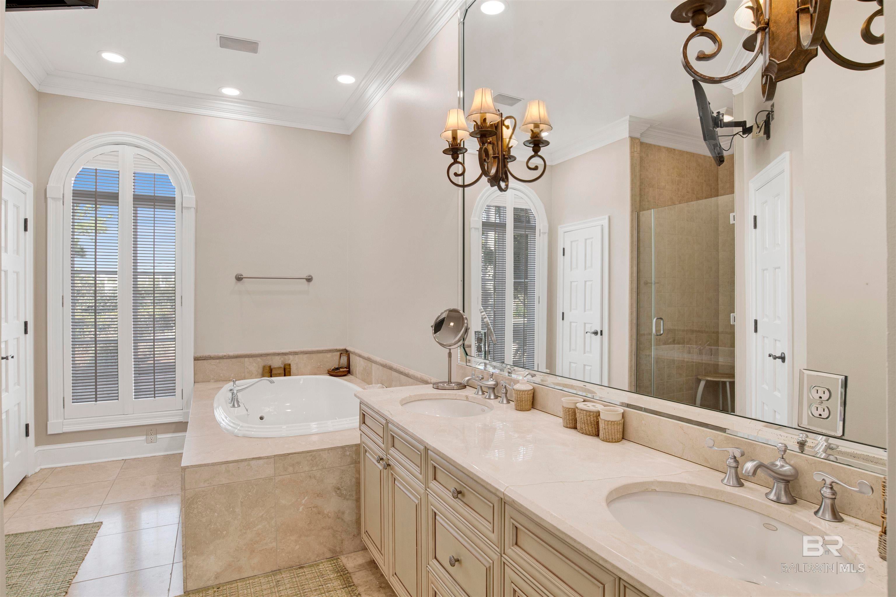 Orange Beach, Alabama, 36561, United States, ,5 BathroomsBathrooms,Residential,Active,1704819