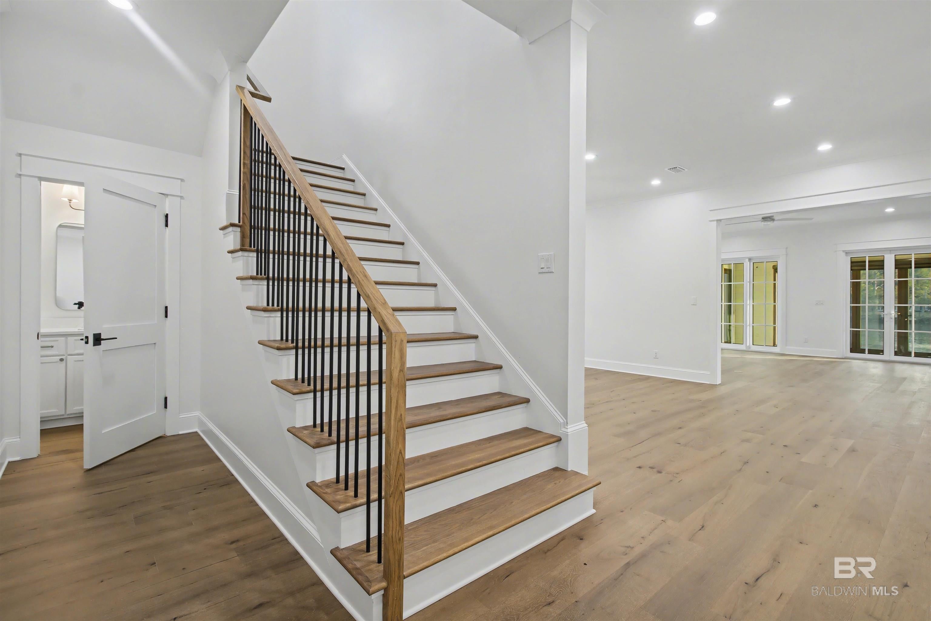 Gulf Shores, Alabama, 36542, United States, 3 Bedrooms Bedrooms, ,4 BathroomsBathrooms,Residential,Active,1992558