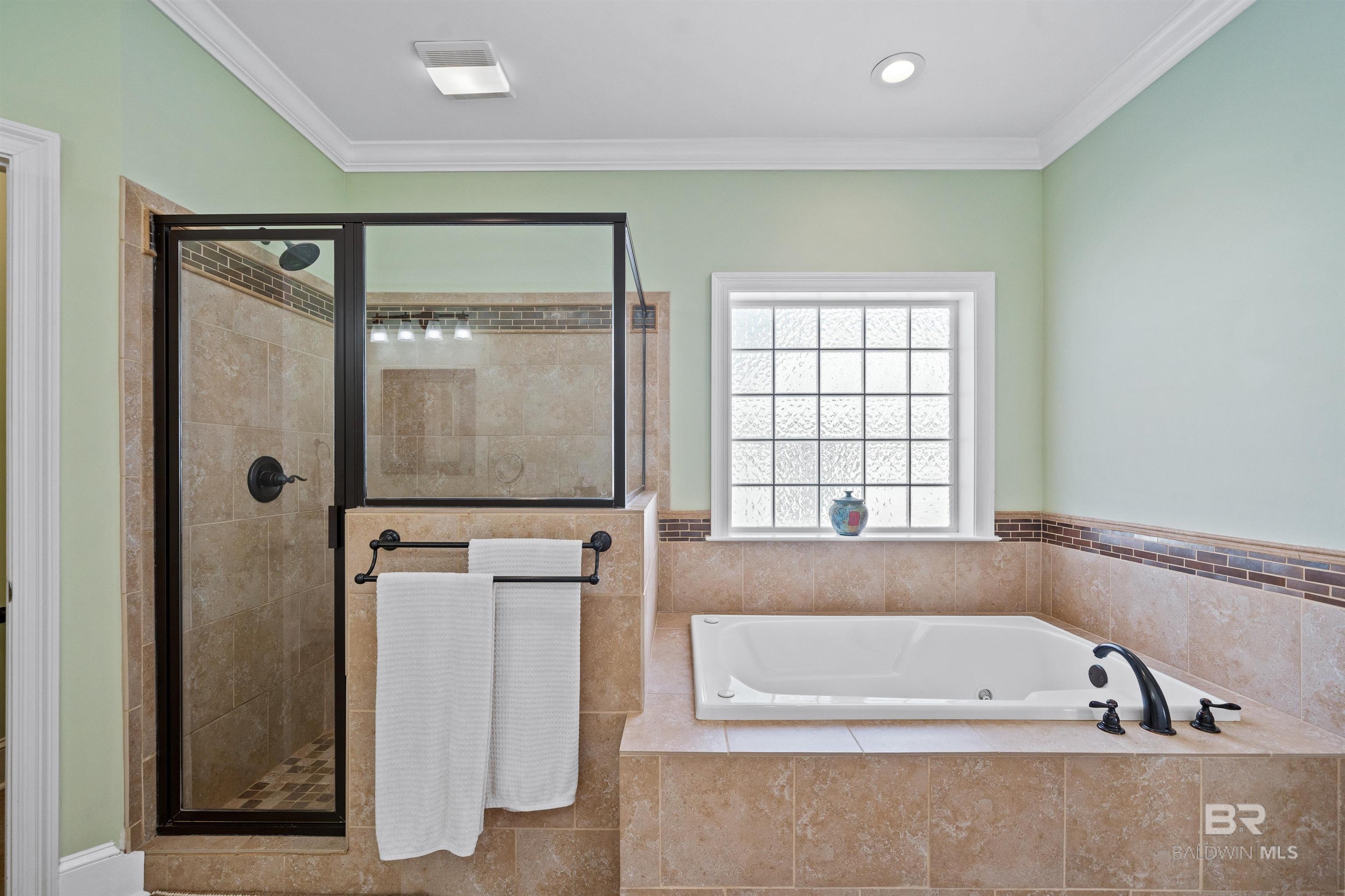 Orange Beach, Alabama, 36561, United States, 5 Bedrooms Bedrooms, ,5 BathroomsBathrooms,Residential,Active,2017475