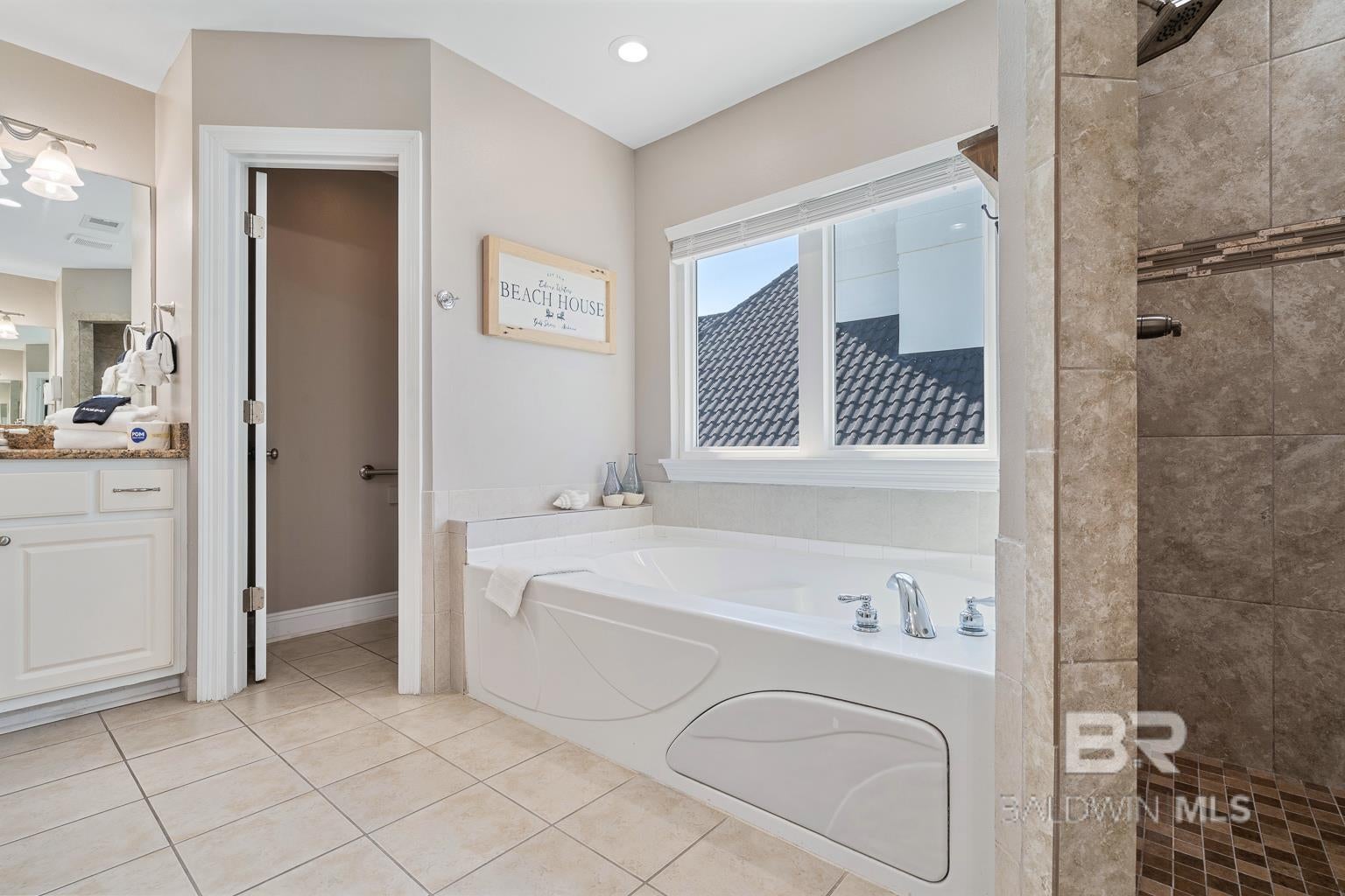 Gulf Shores, Alabama, 36542, United States, ,Residential,Active,1703031