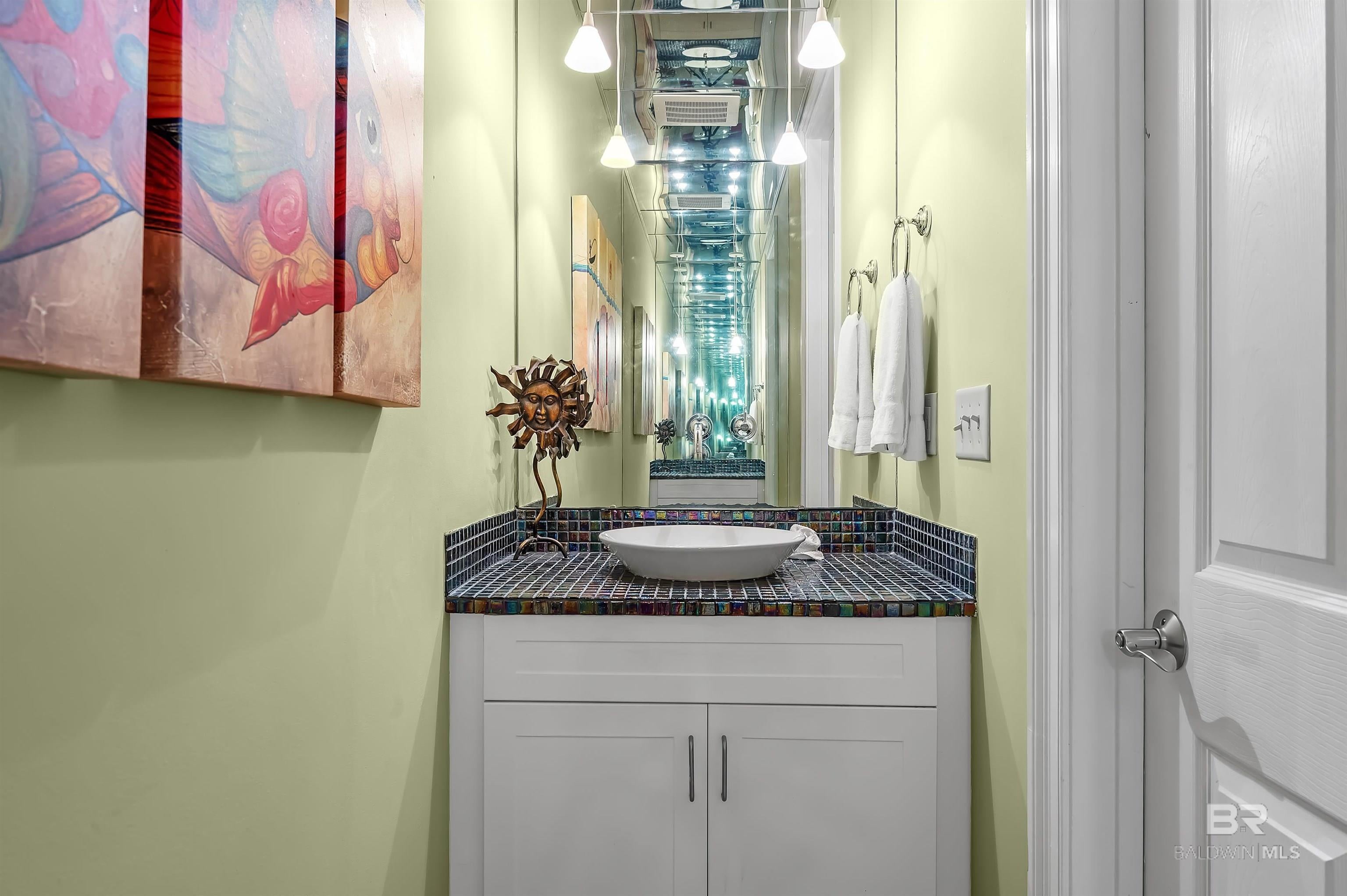 Pensacola, Florida, 32507, United States, ,5 BathroomsBathrooms,Residential,Active,1702390