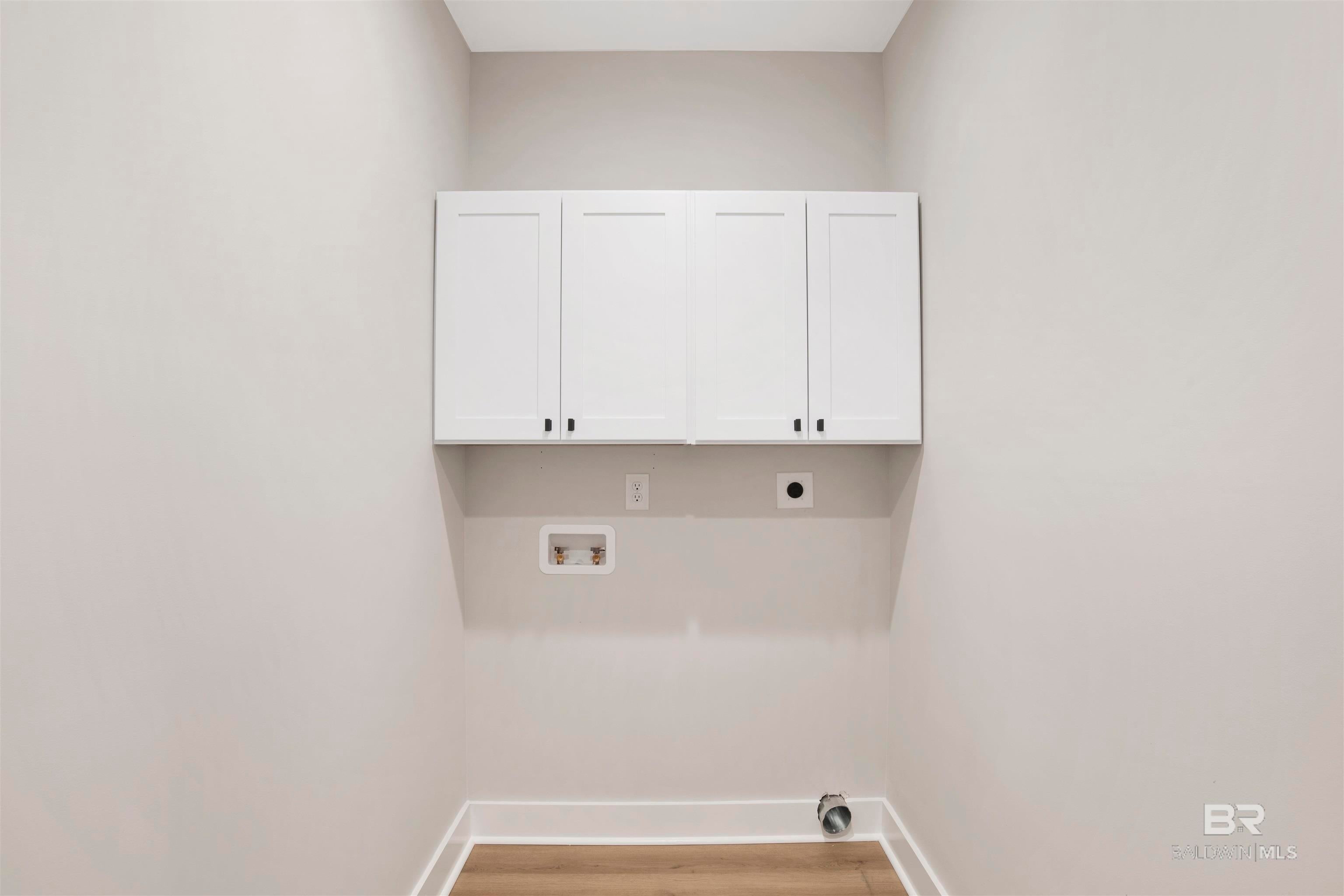 Gulf Shores, Alabama, 36542, United States, 4 Bedrooms Bedrooms, ,4 BathroomsBathrooms,Residential,Active,1954315